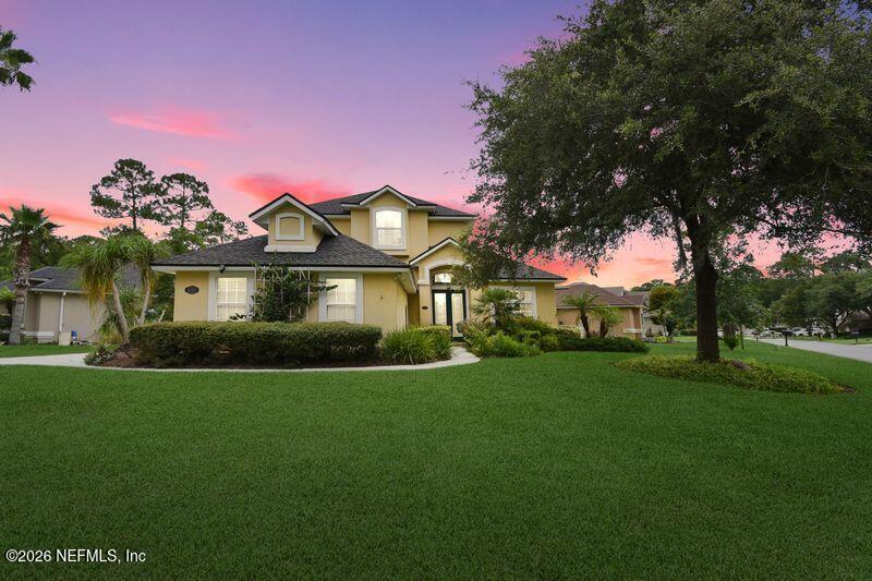 1045 Oxford Drive — photo