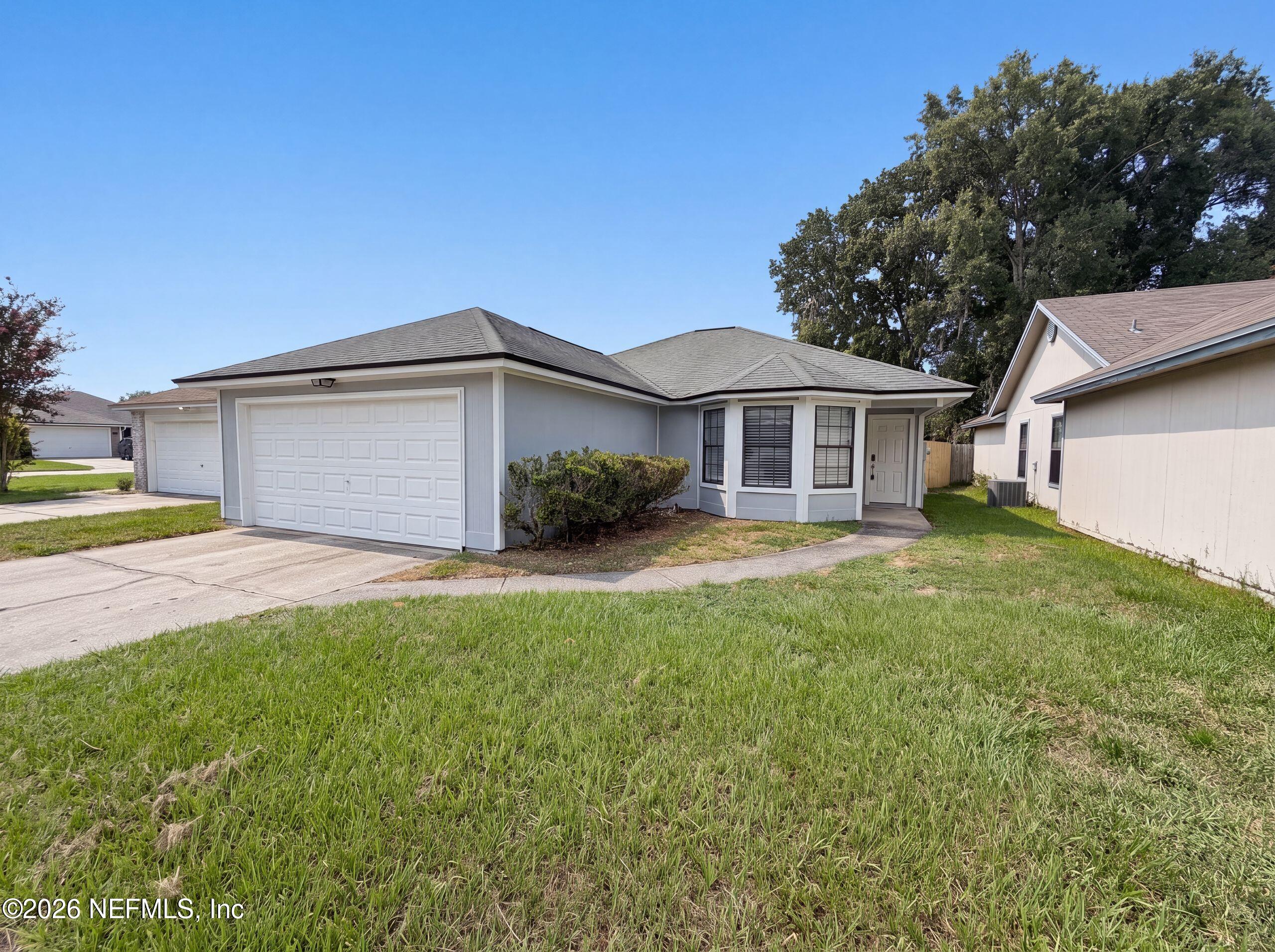 1708 Ashwood Circle — photo