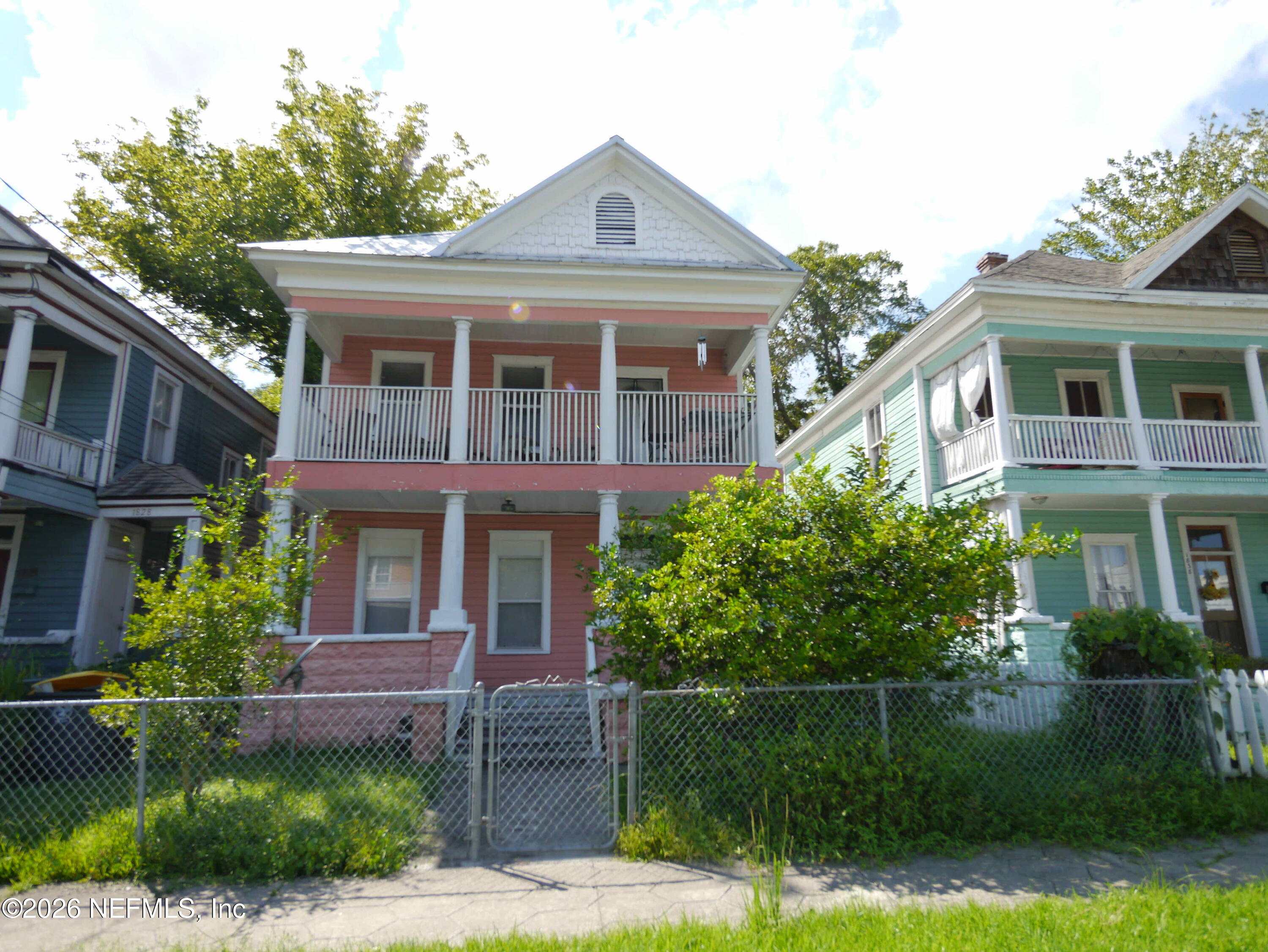 1832 Walnut Street — photo