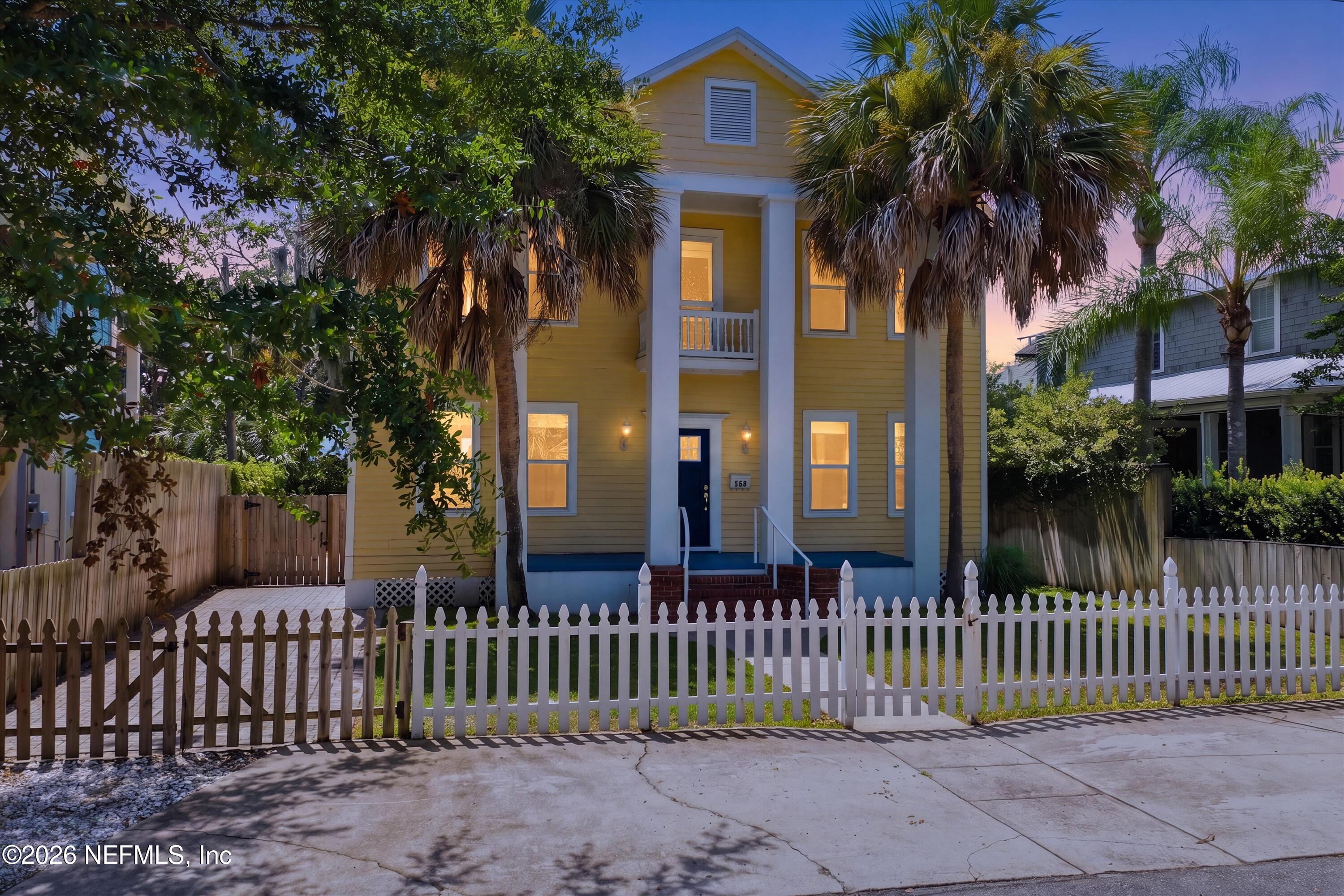 348 Charlotte Street — photo
