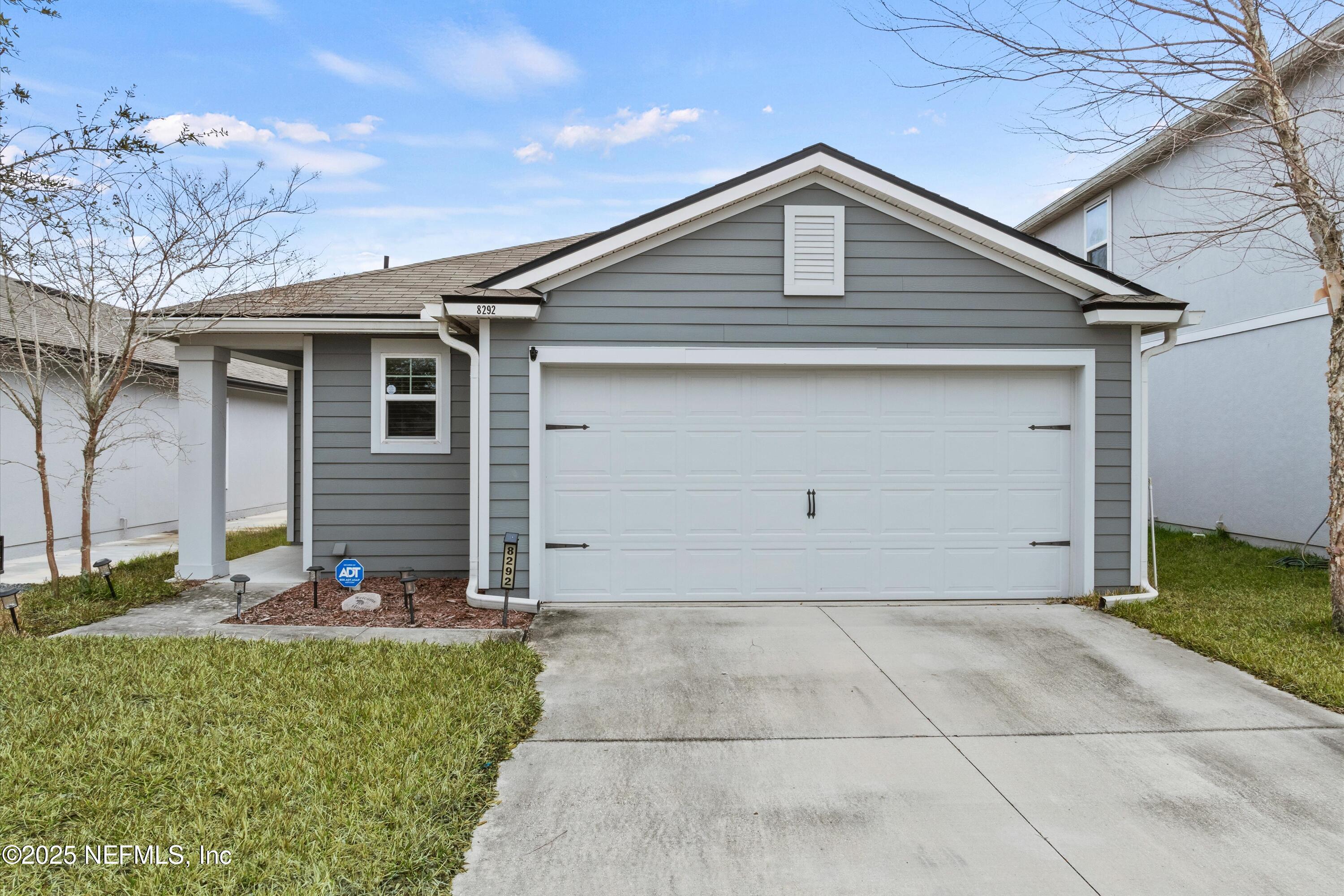 8292 Meadow Walk Lane — photo