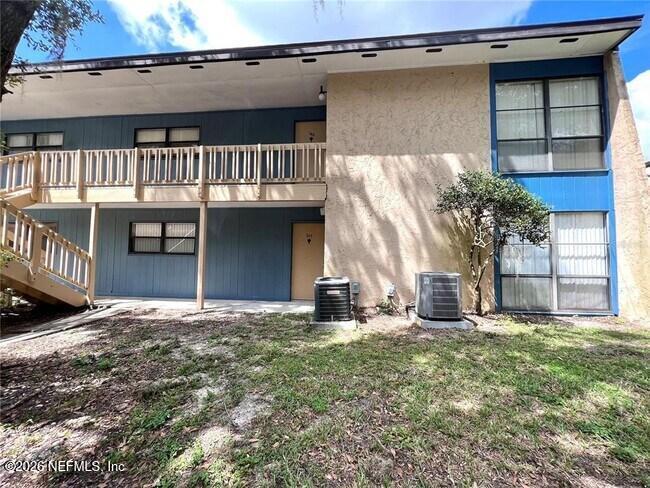 2811 SW Archer Road X206 — photo
