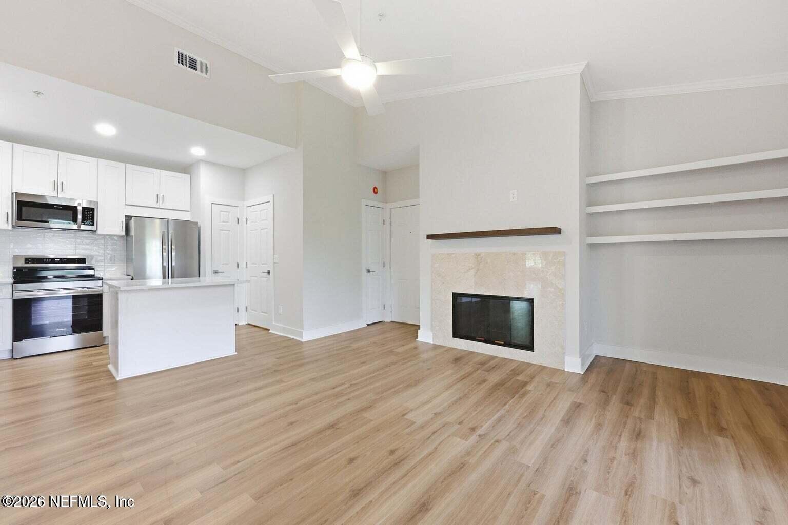 211 Colima Court 1138 — photo