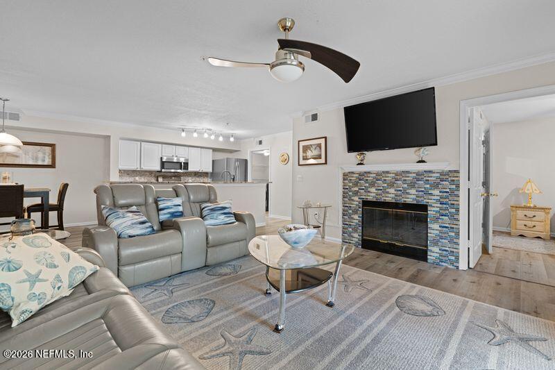 705 Boardwalk Drive 417 — photo