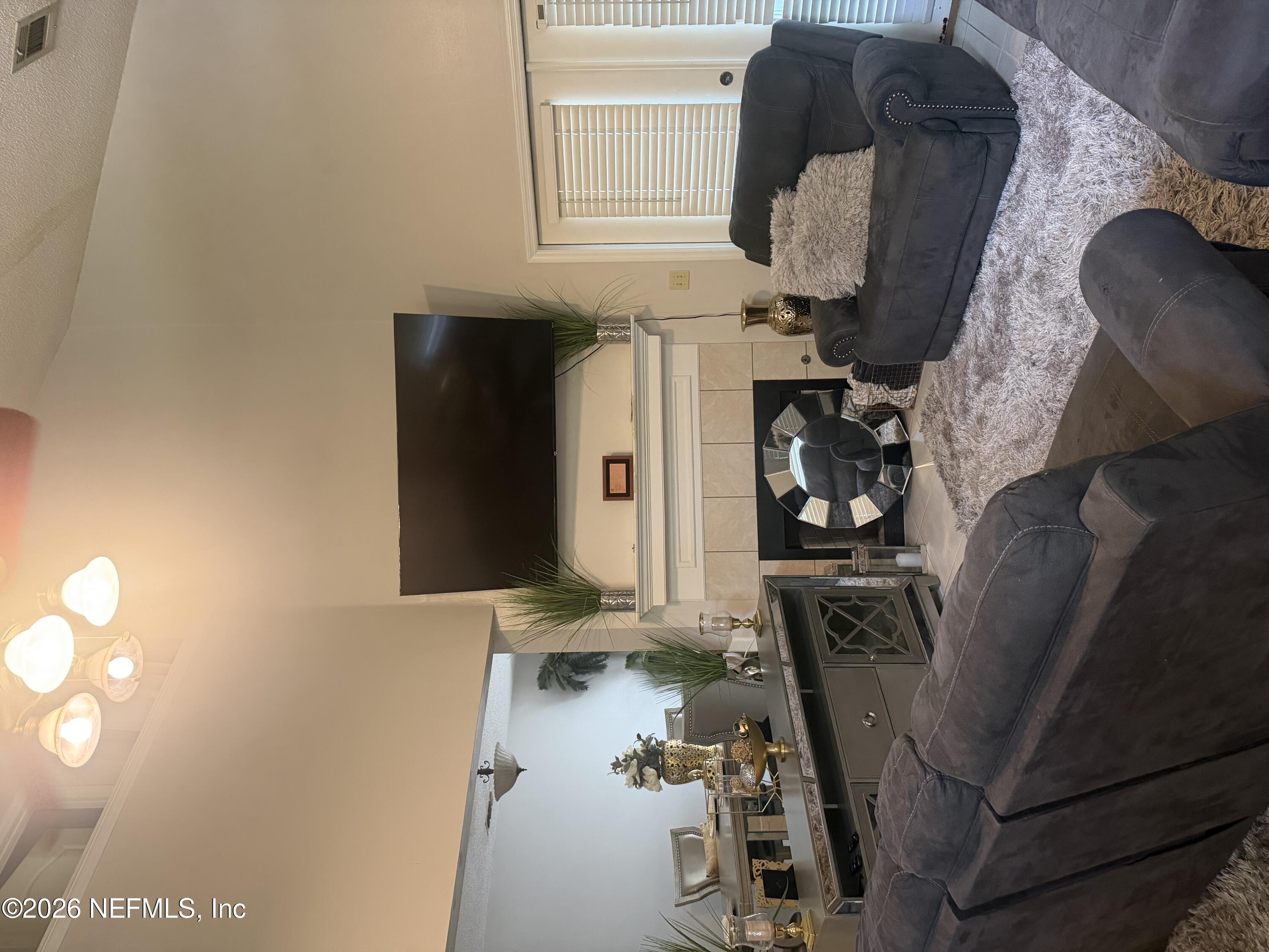 2749 Corrie Adrian Lane — photo