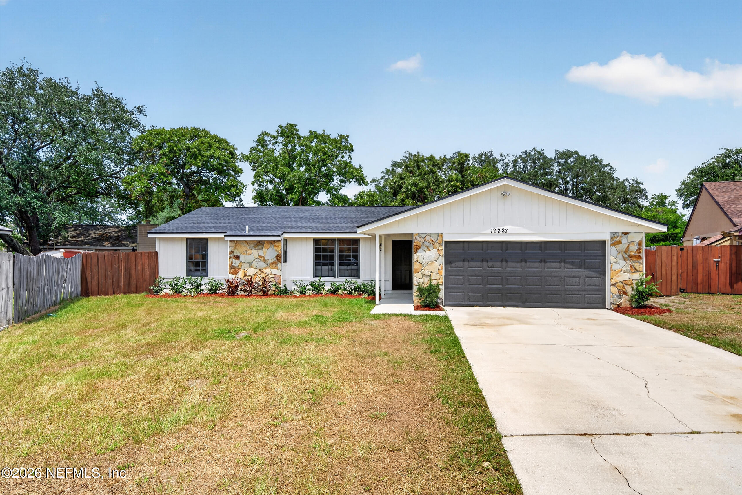 12227 Chippenham Court — photo