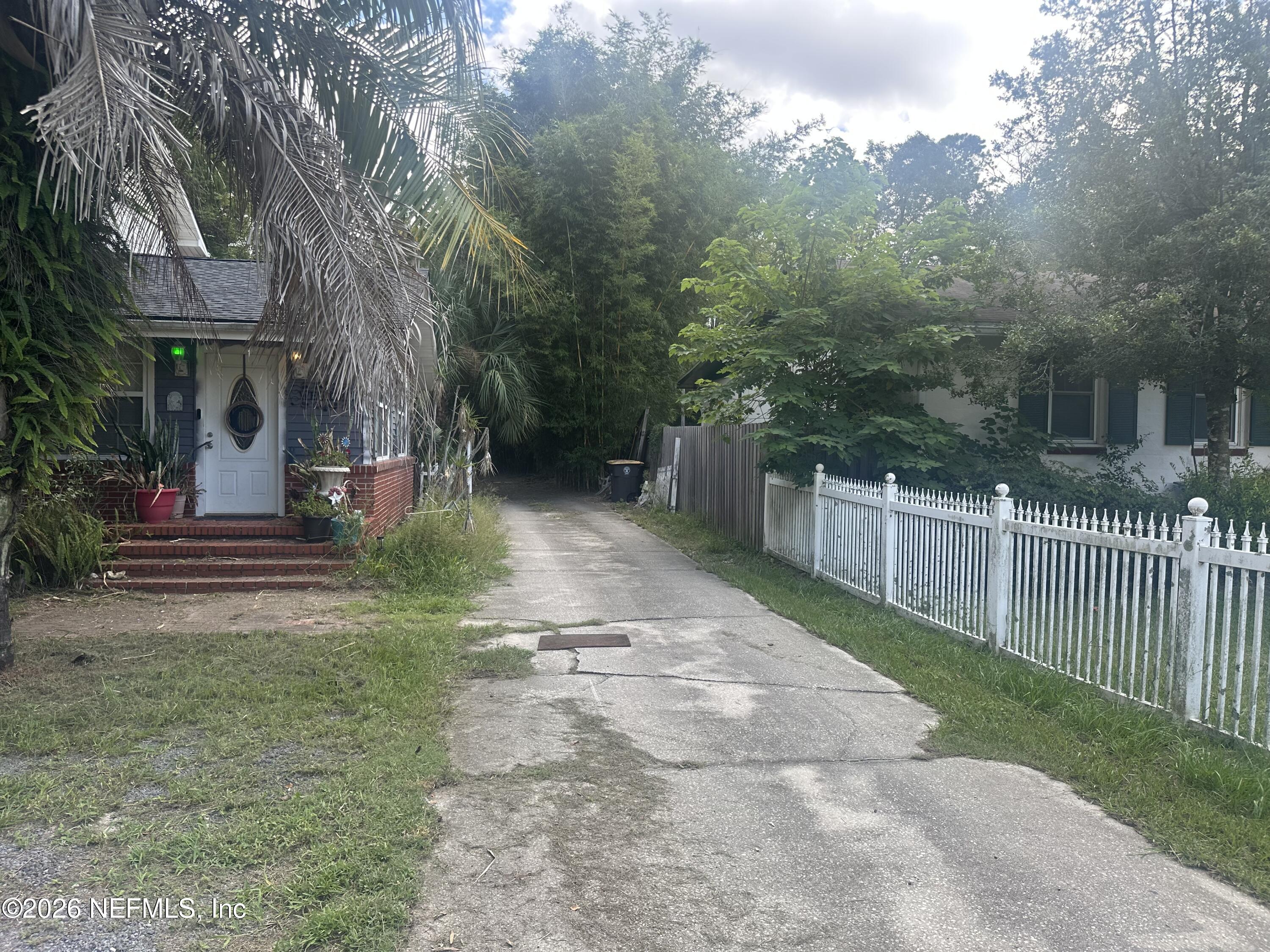 1381 Hamilton Street — photo