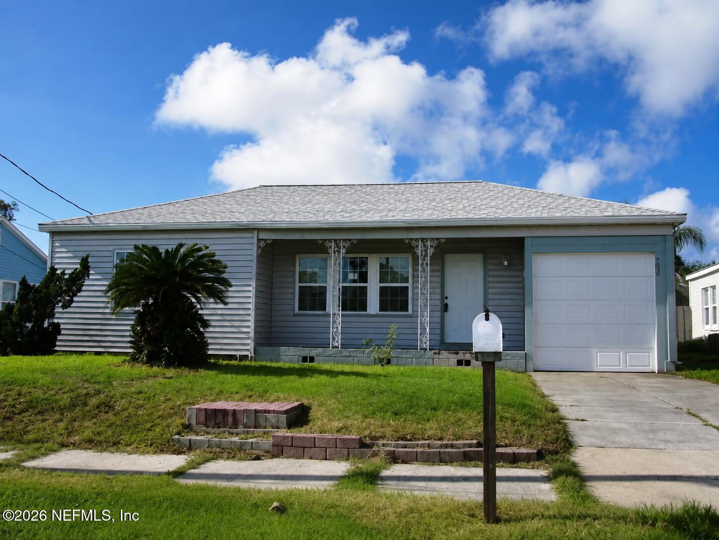382 Golf Boulevard — photo
