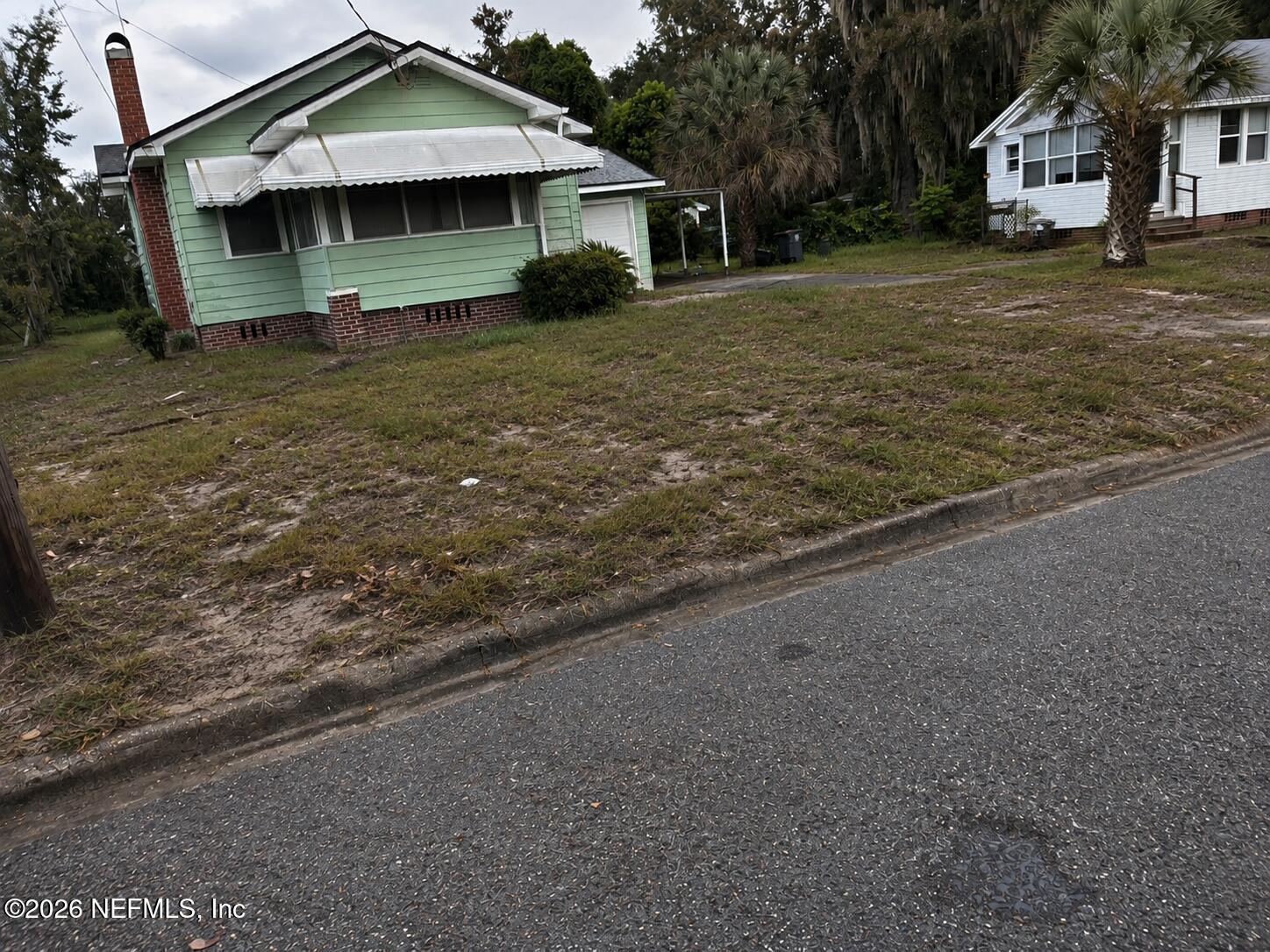 7180 Lucky Drive W — photo