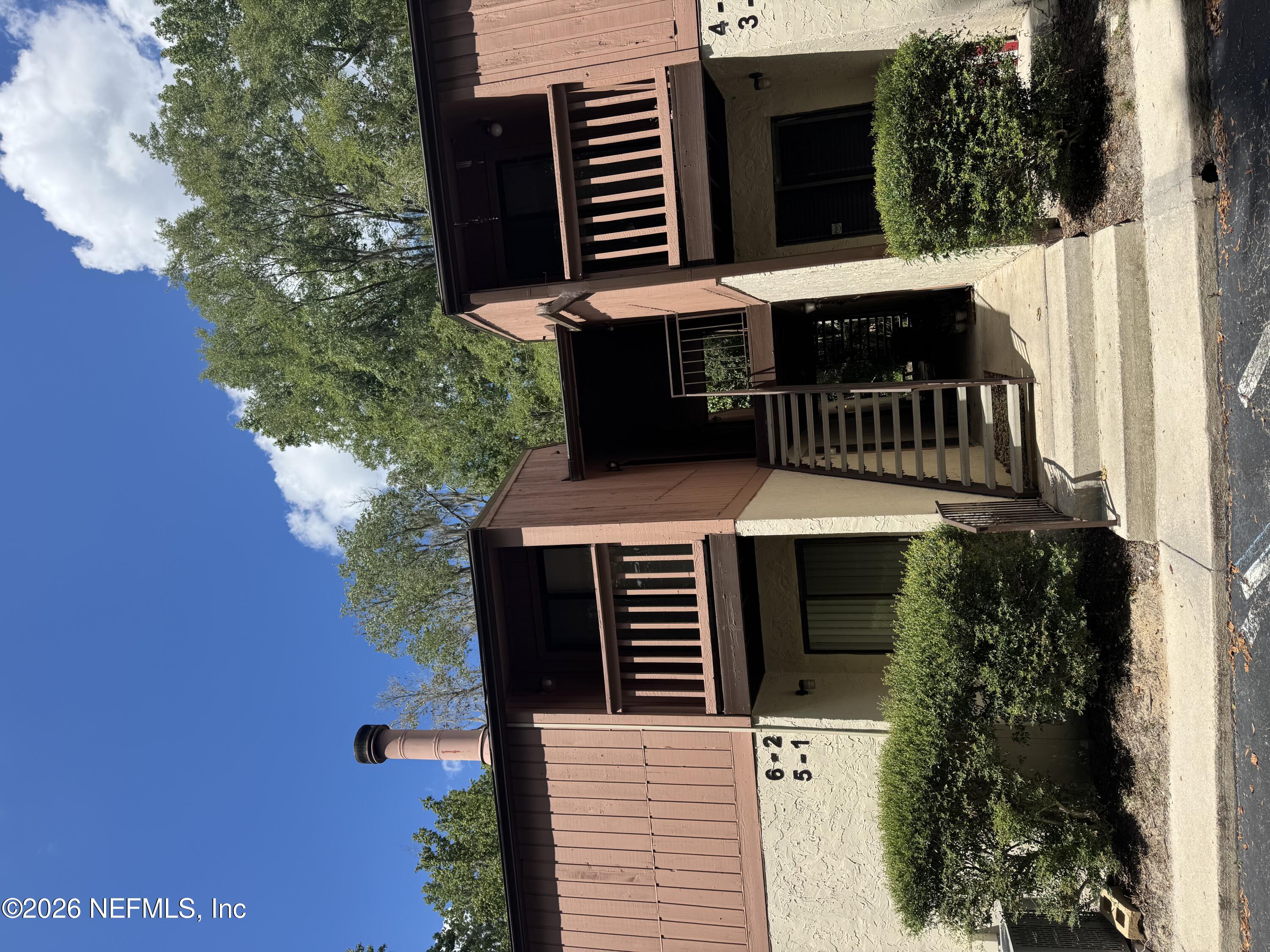 1515 NW 29th Road D6 — photo