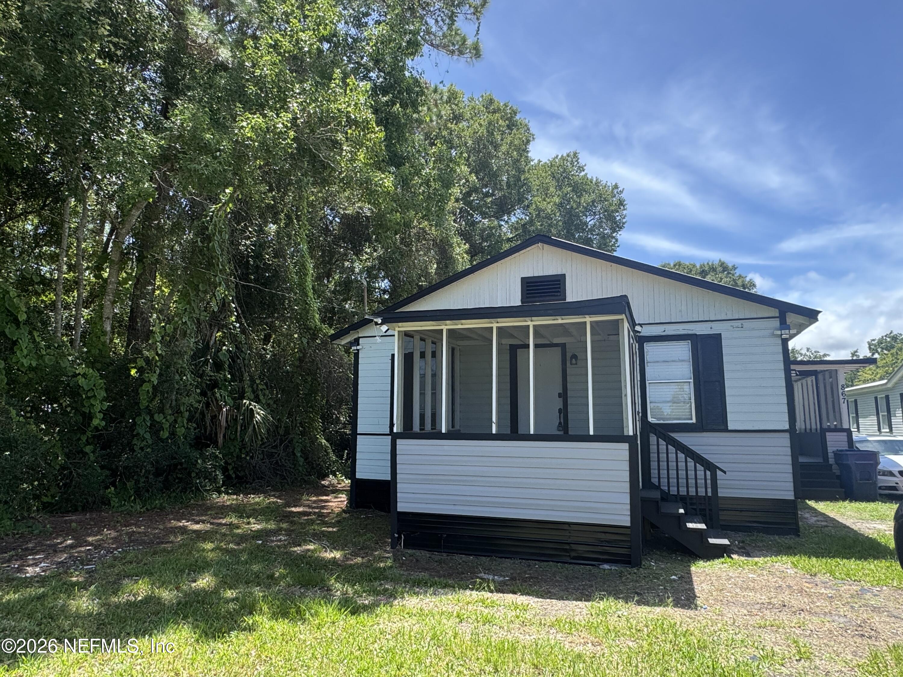 867 E Aiken Street — photo
