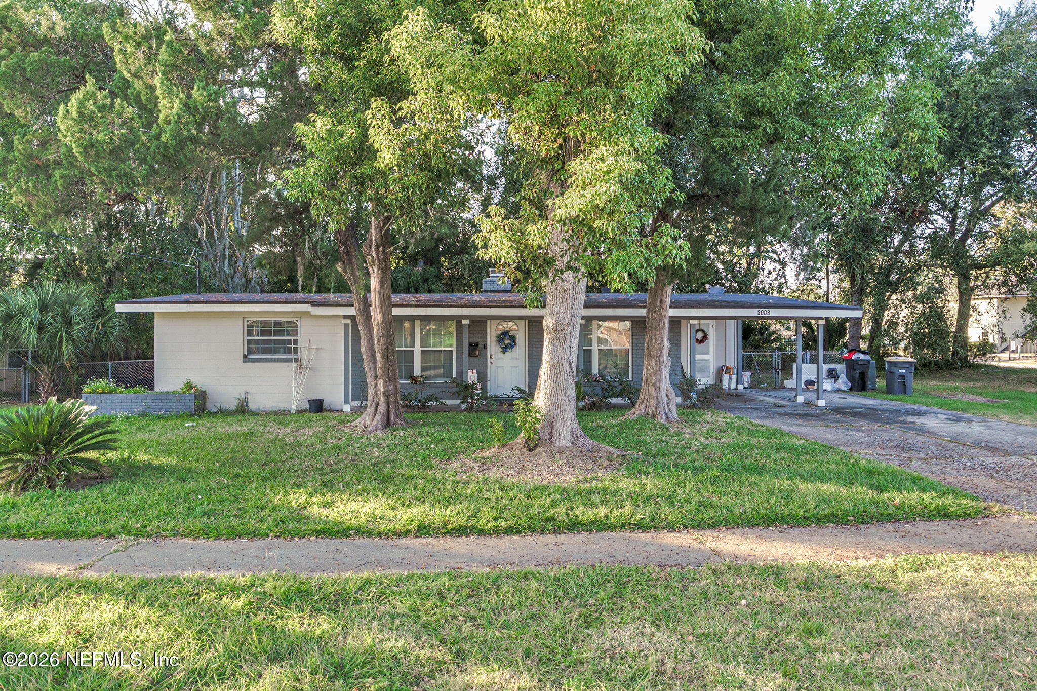 3008 Carrevero Drive W — photo