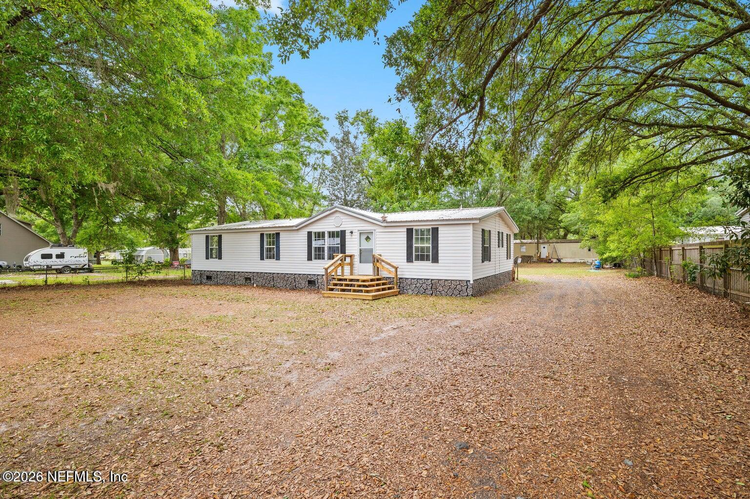 4318 Deerfield Circle W — photo