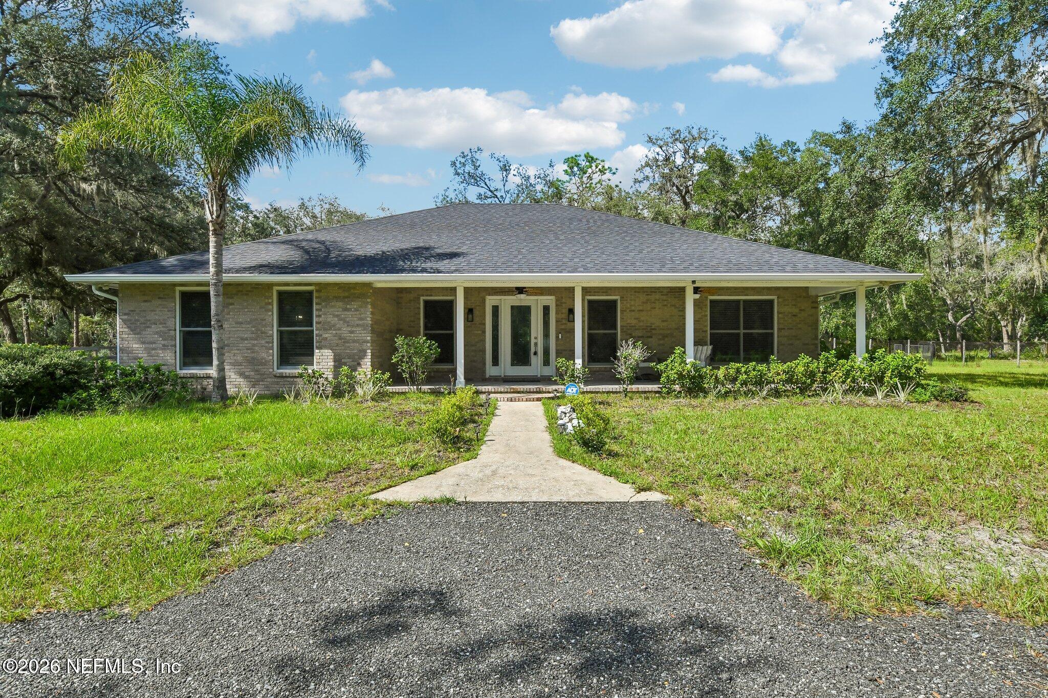135 Pearsall Circle — photo