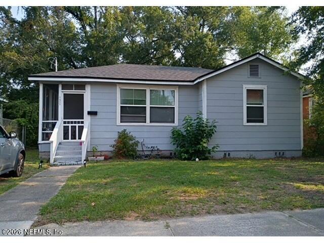 1511 W 10th Street — photo
