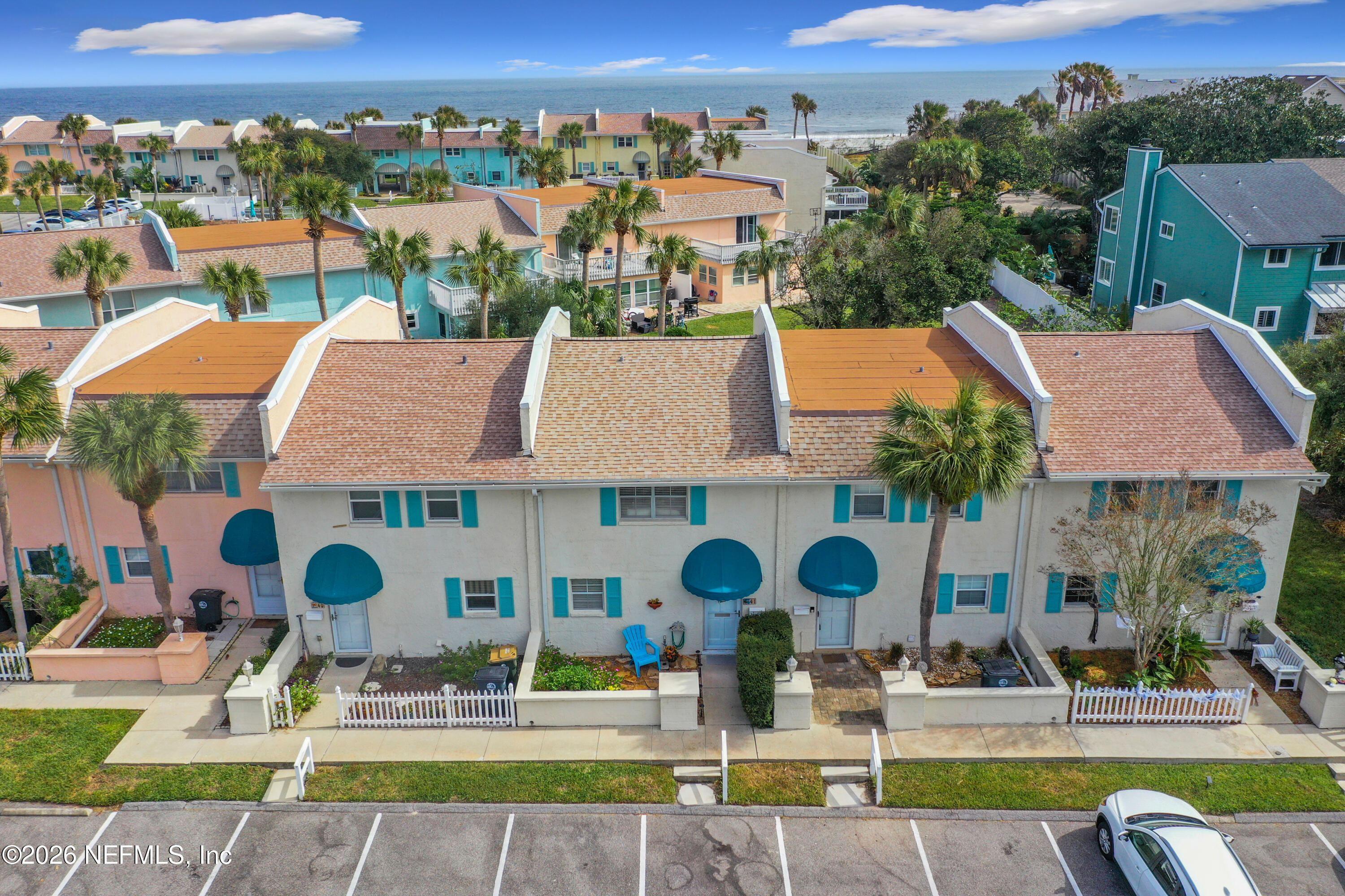 2233 Seminole Road 41 — photo