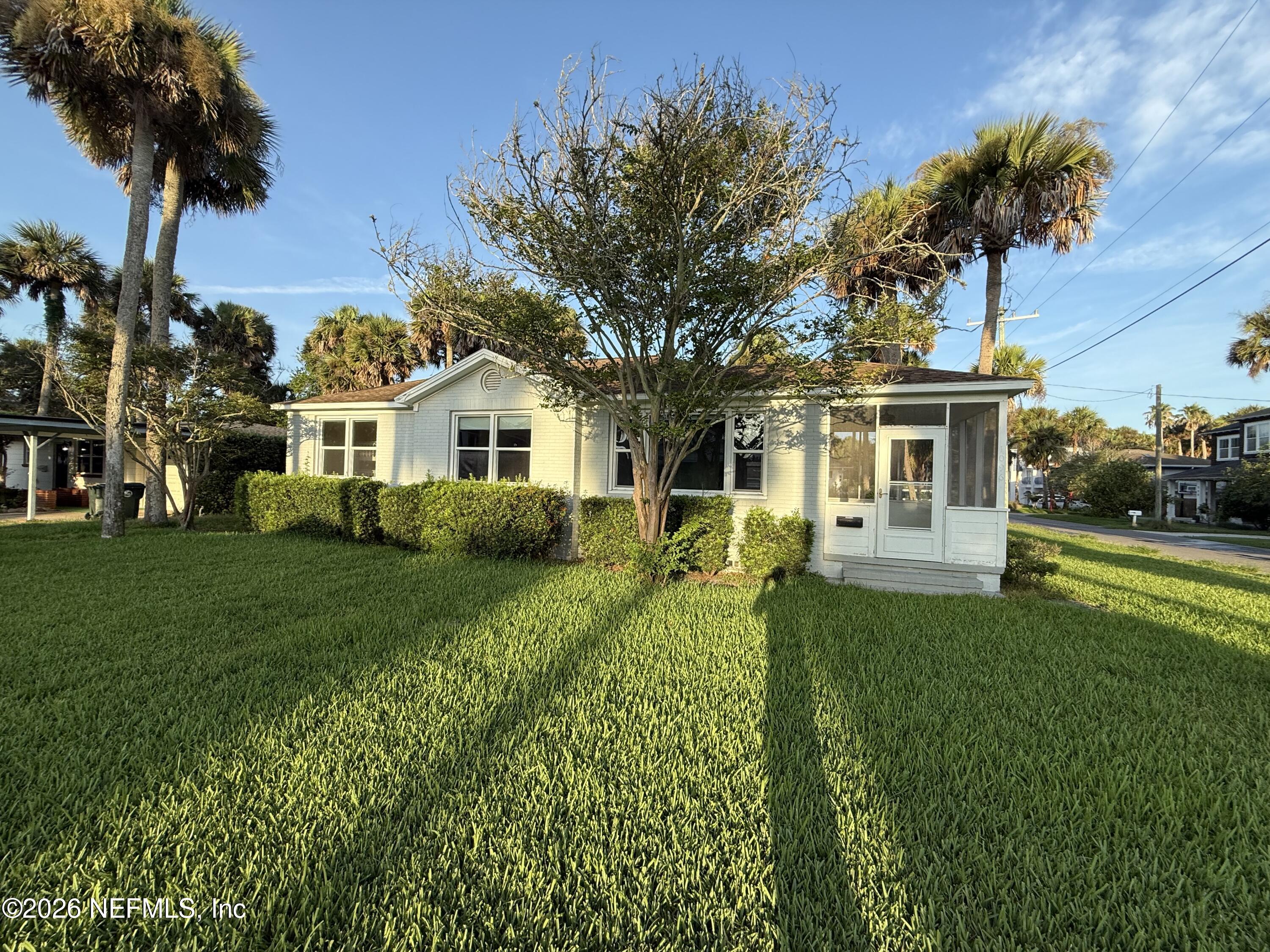 1096 East Coast Drive — photo