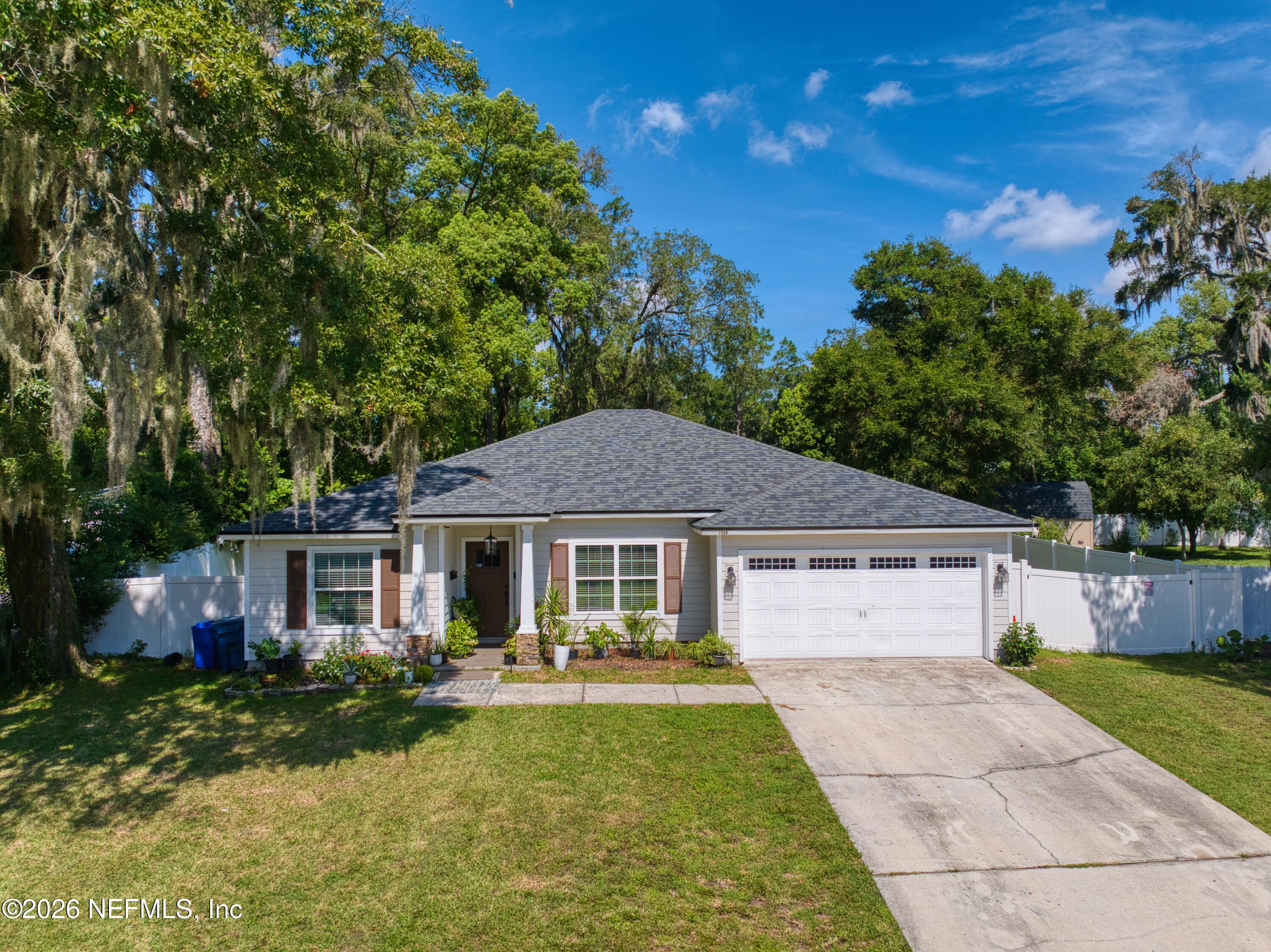 1350 River Hills Circle E — photo