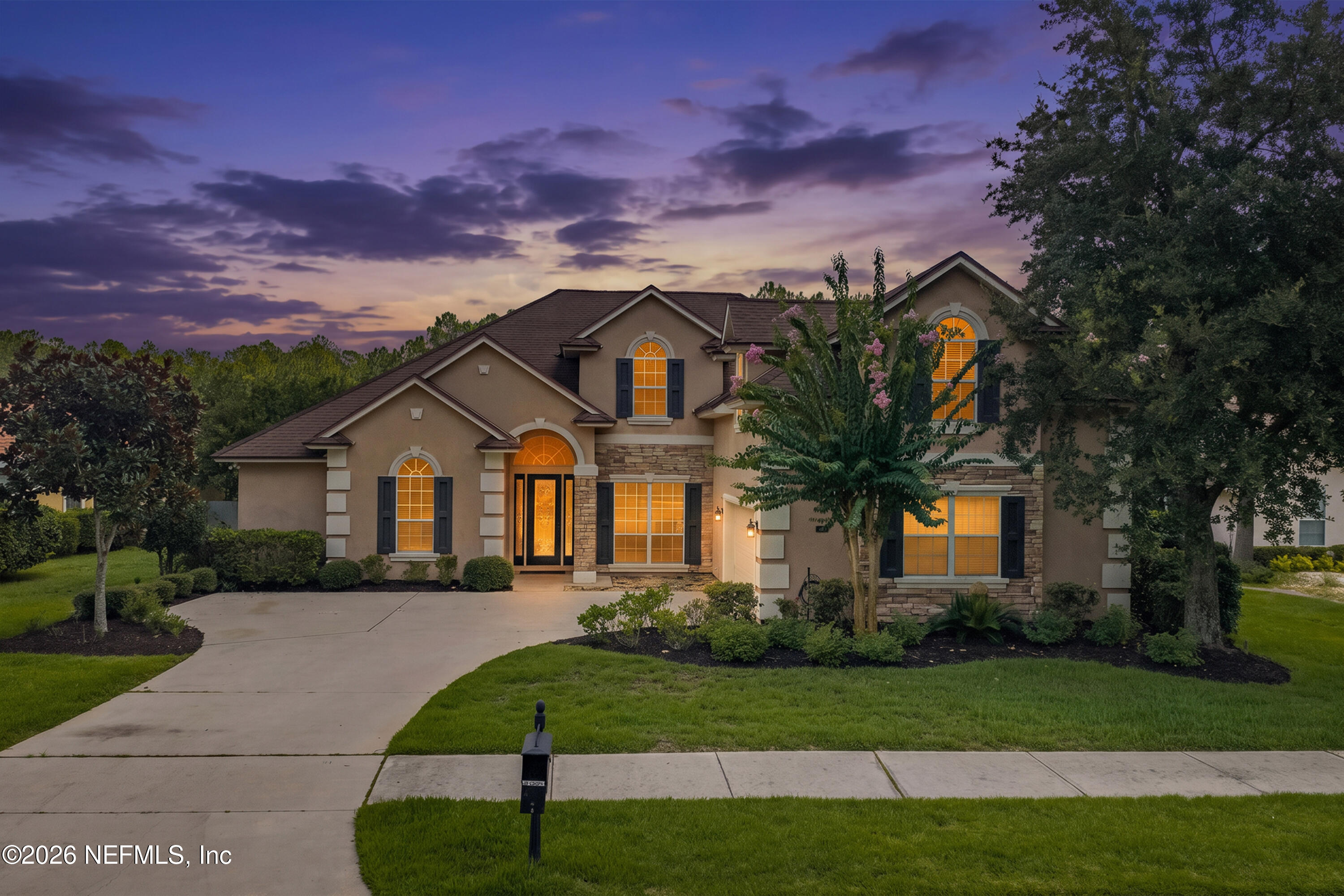 1427 Eagle Crossing Drive — photo