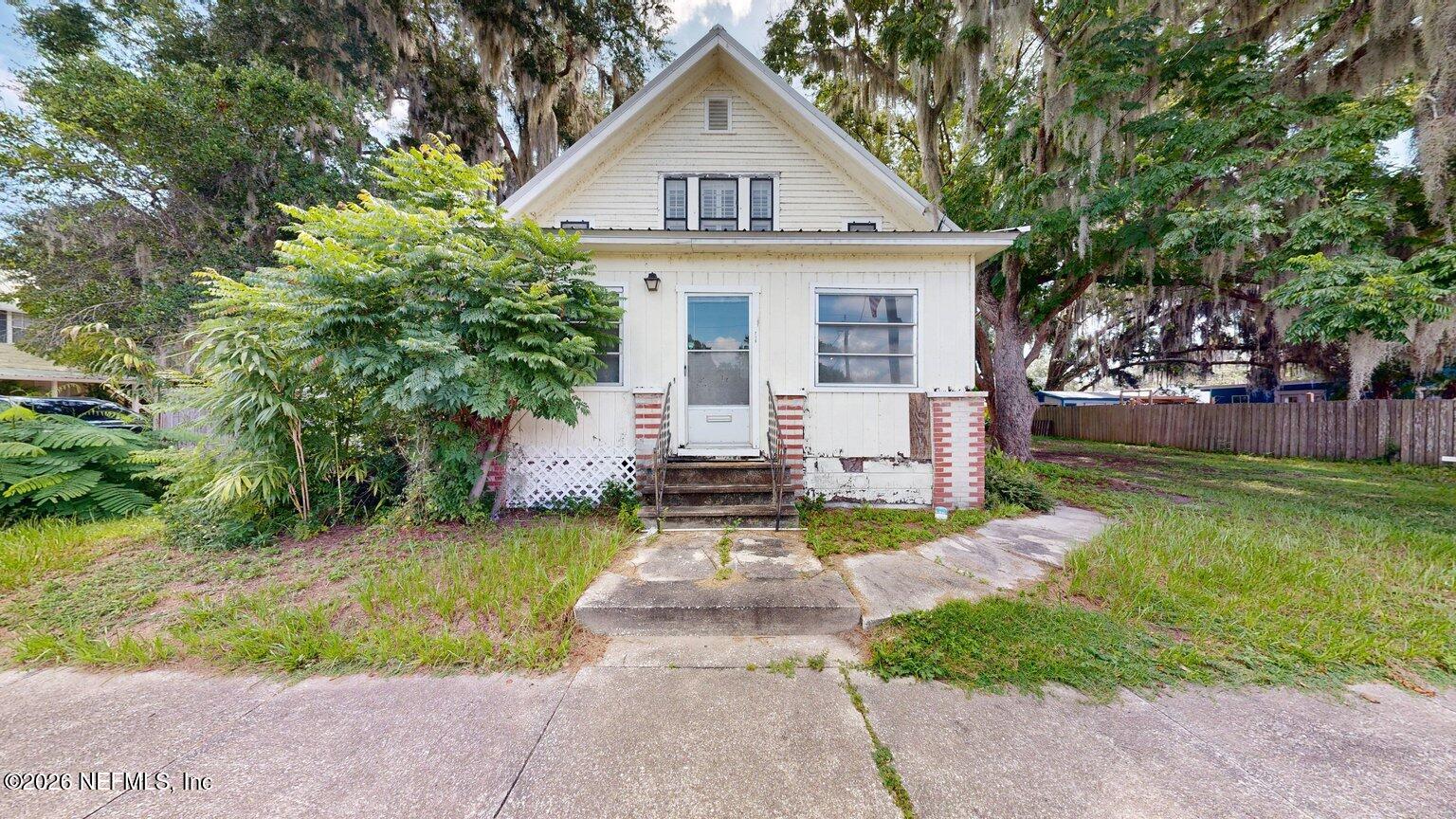 216 N Summit Street — photo
