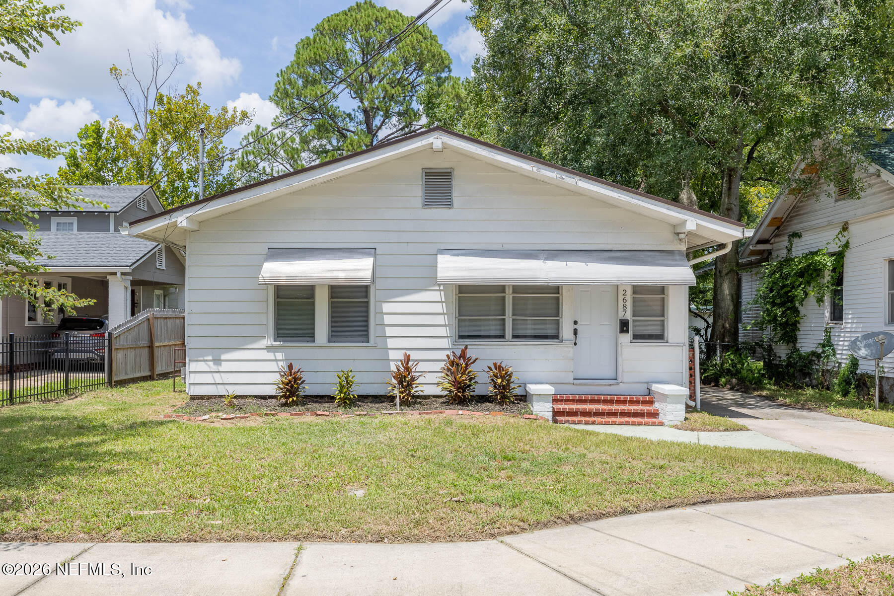 2687 Green Street — photo