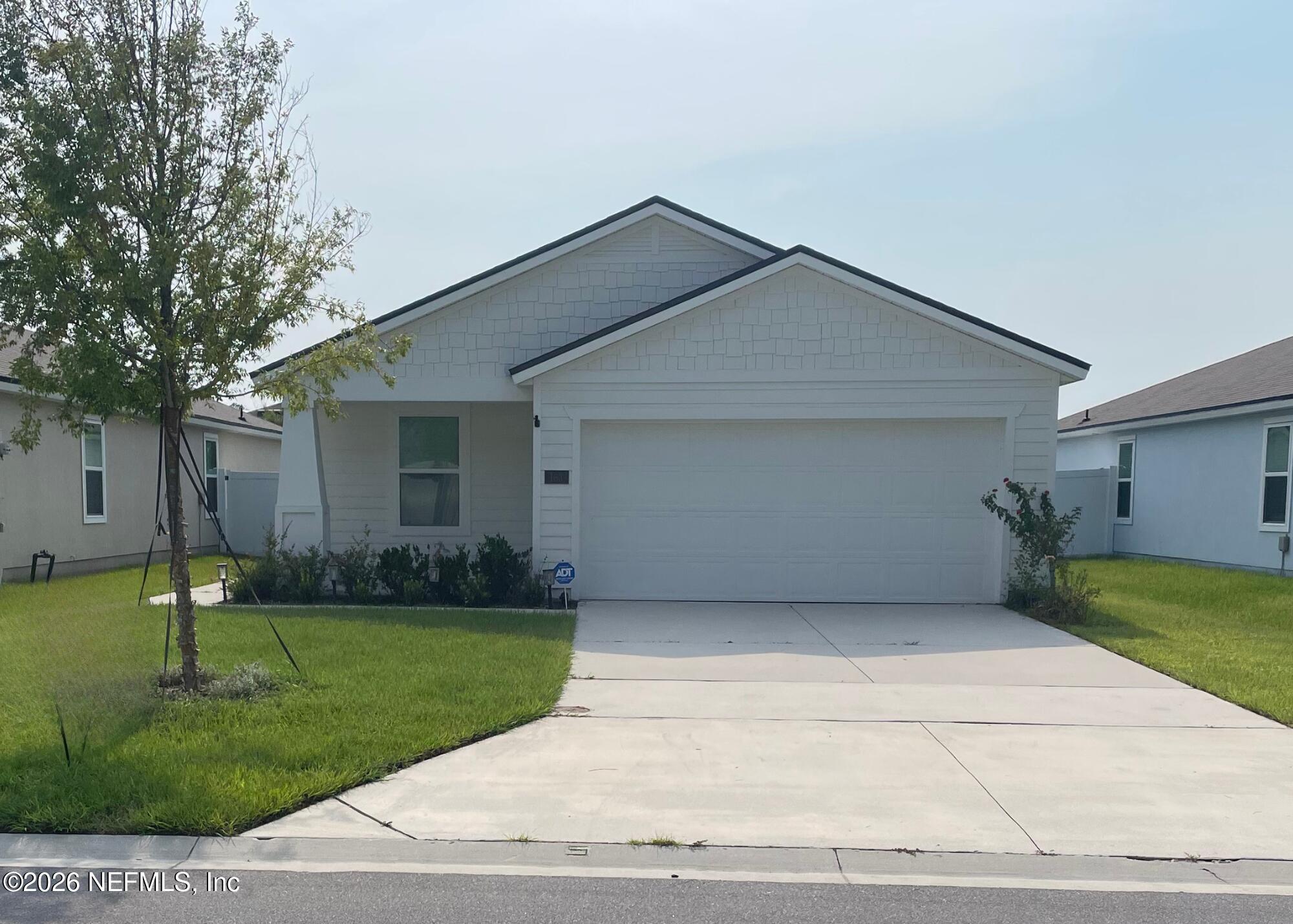 163 Silver Birch Street — photo