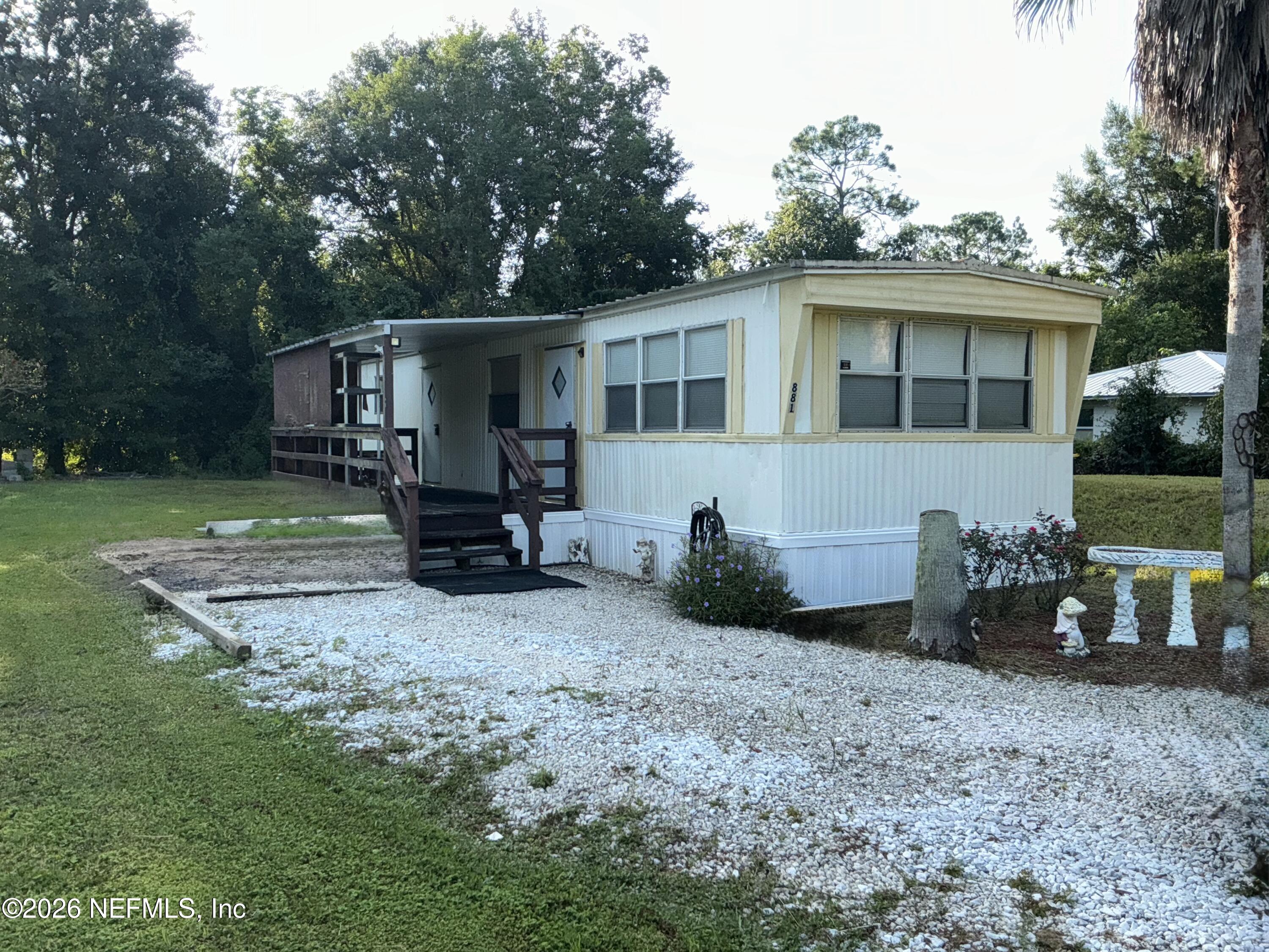 881 W River Road — photo