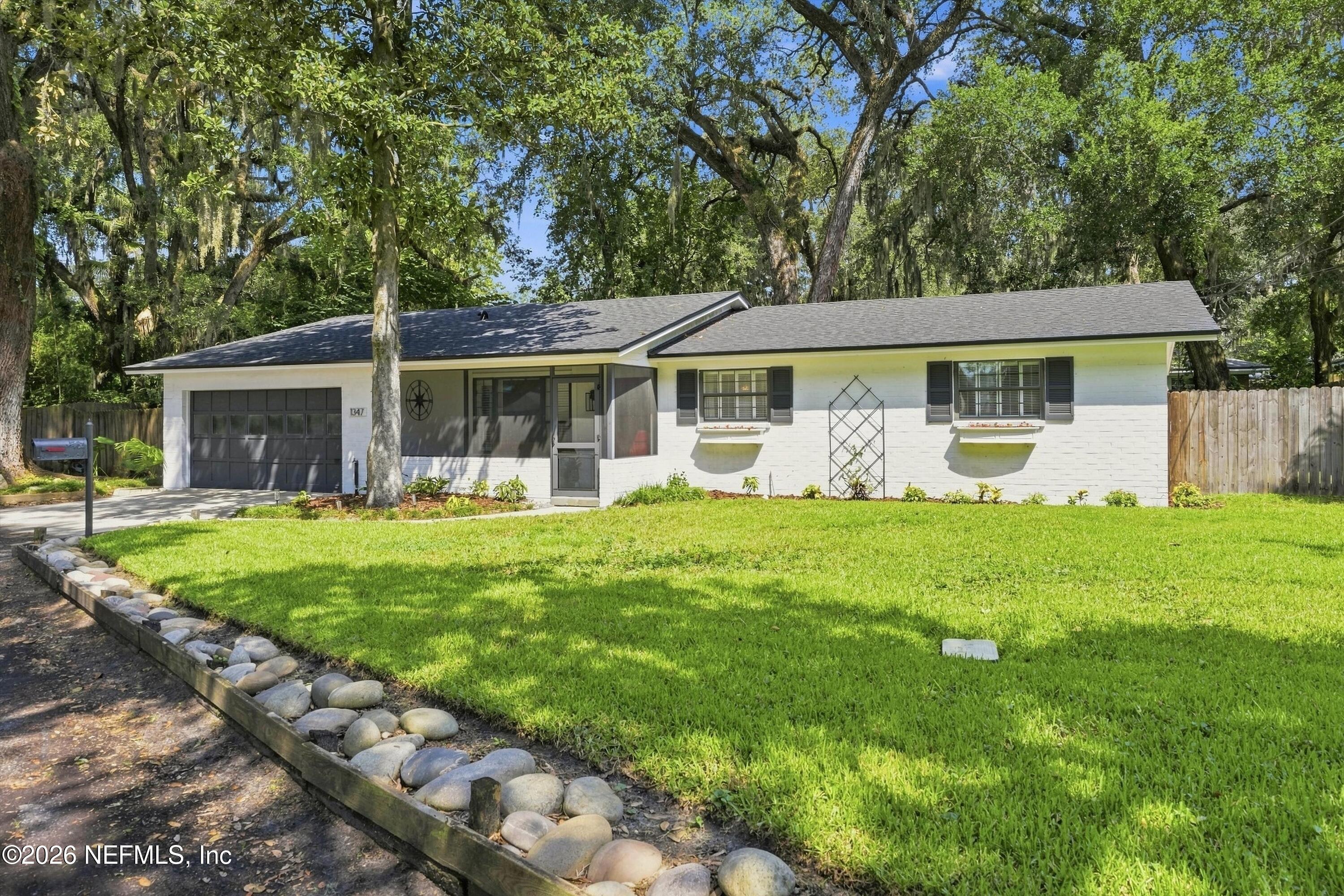 1347 Redbud Lane — photo