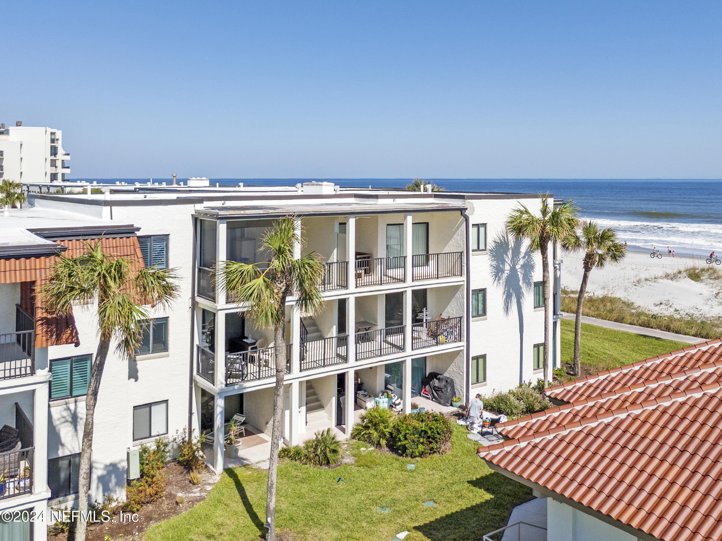 2313 Costa Verde Boulevard 202 — photo