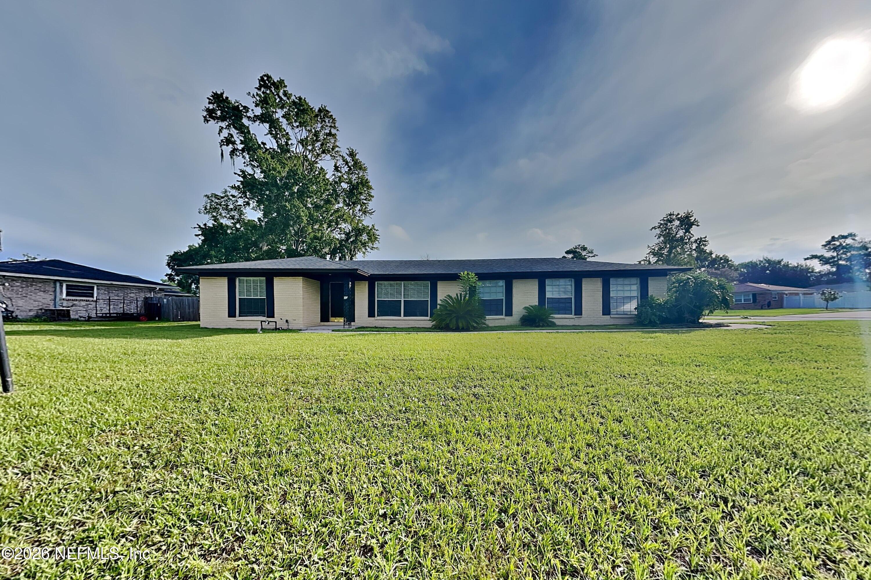 671 Custer Circle — photo