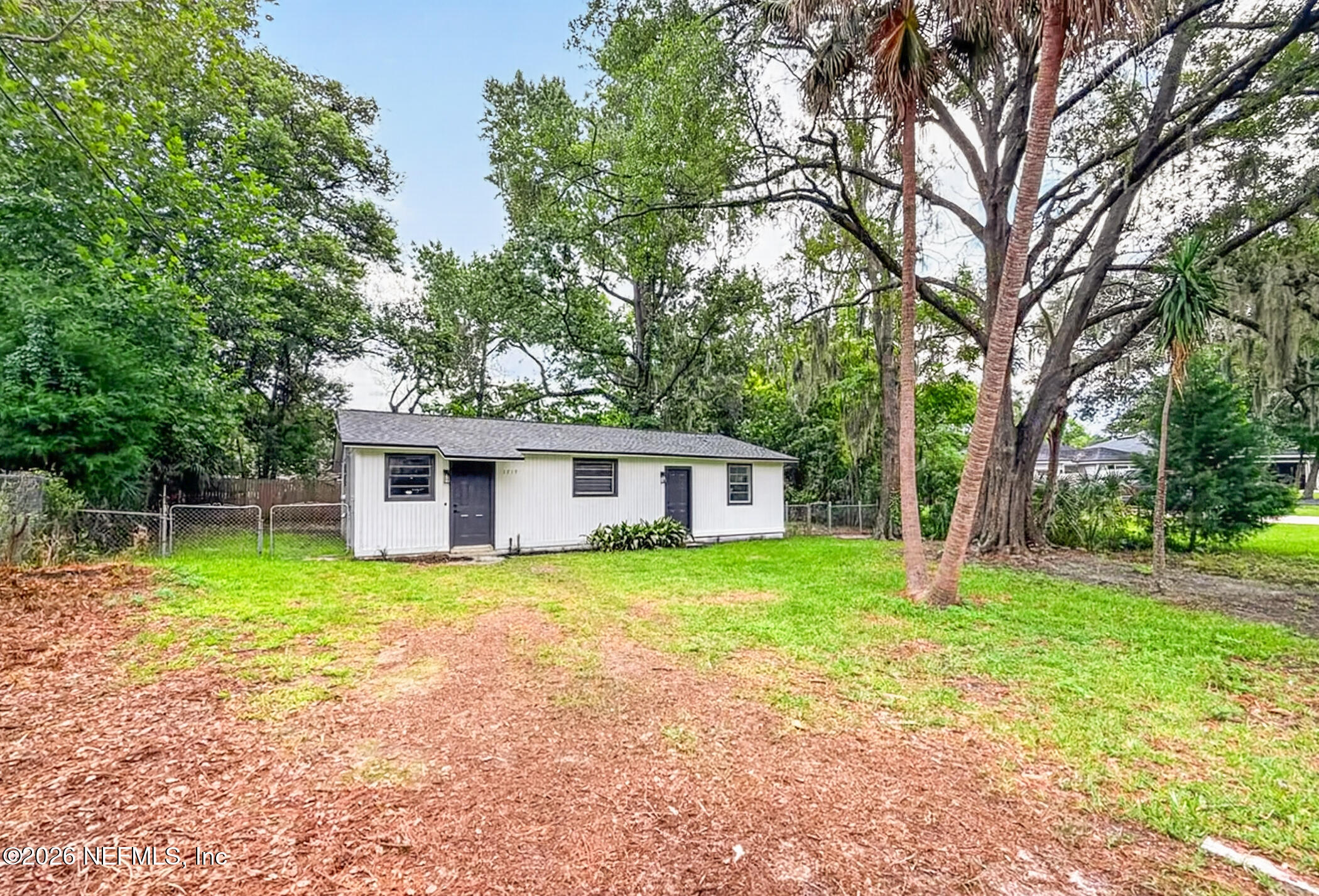 1715 Brooker Place — photo