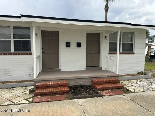 911 Phillips Street C — photo