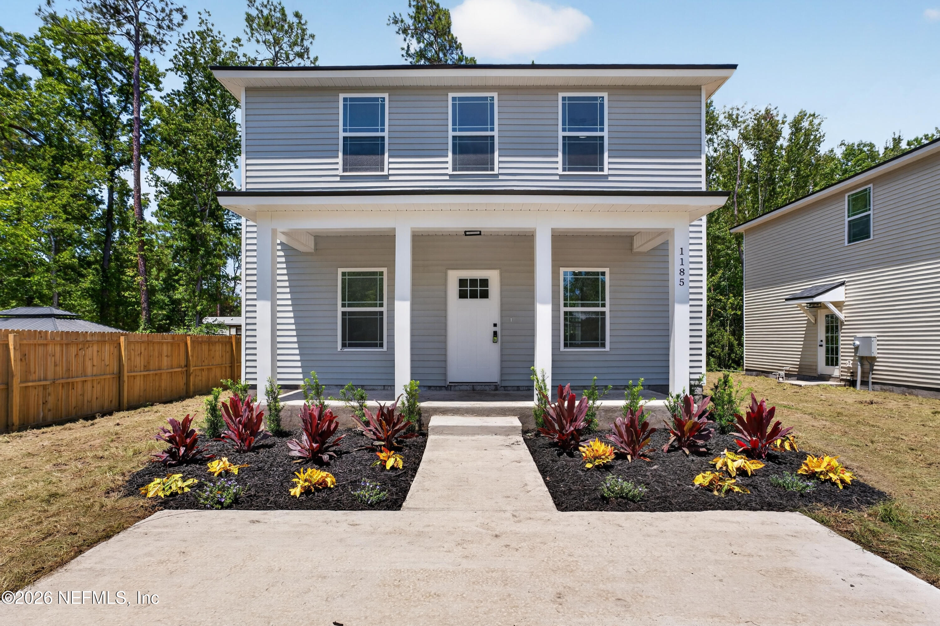 1177 Floyd Street — photo