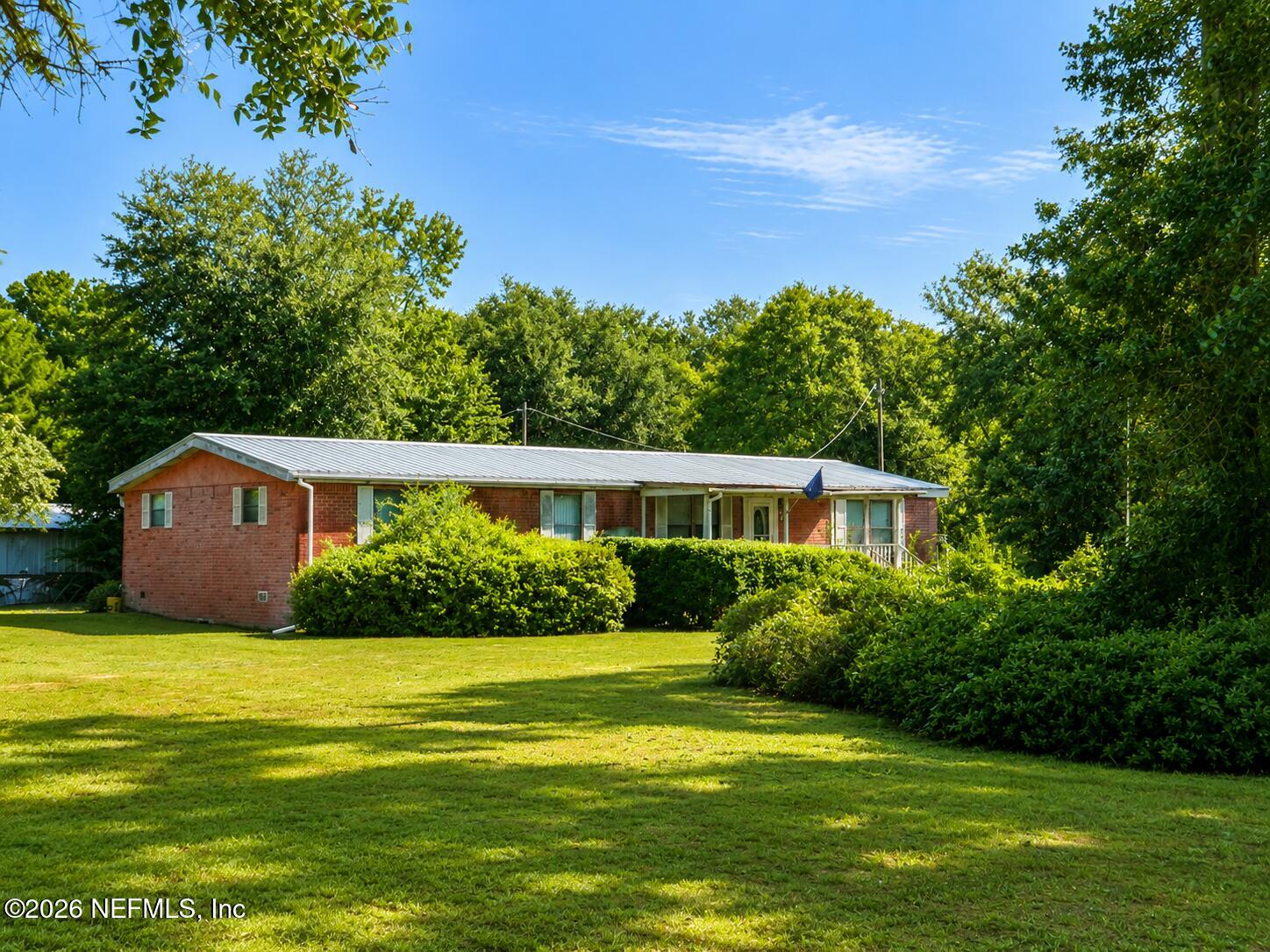 102 Goldenrod Lane — photo