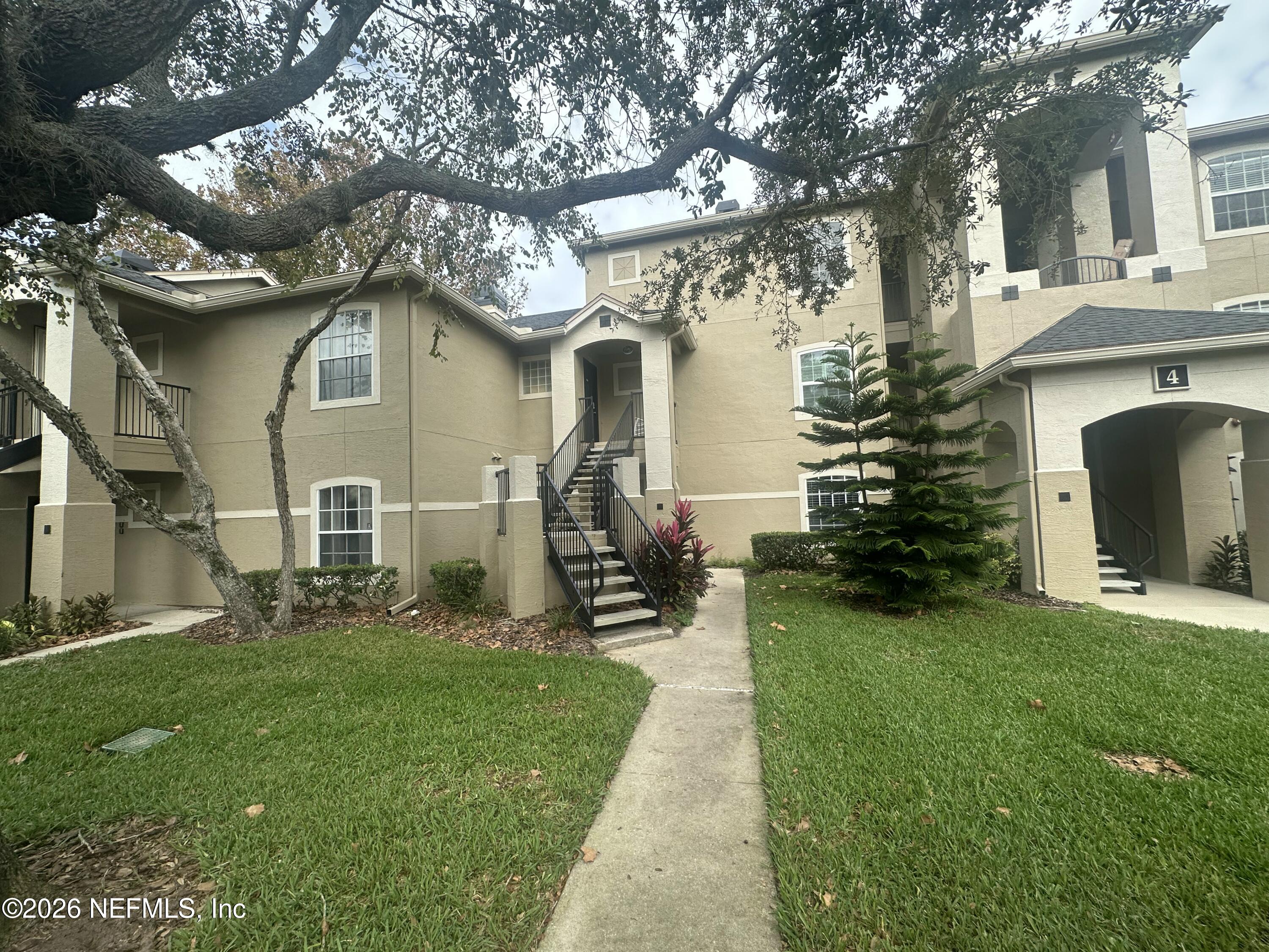 1701 the Greens Way 413 — photo