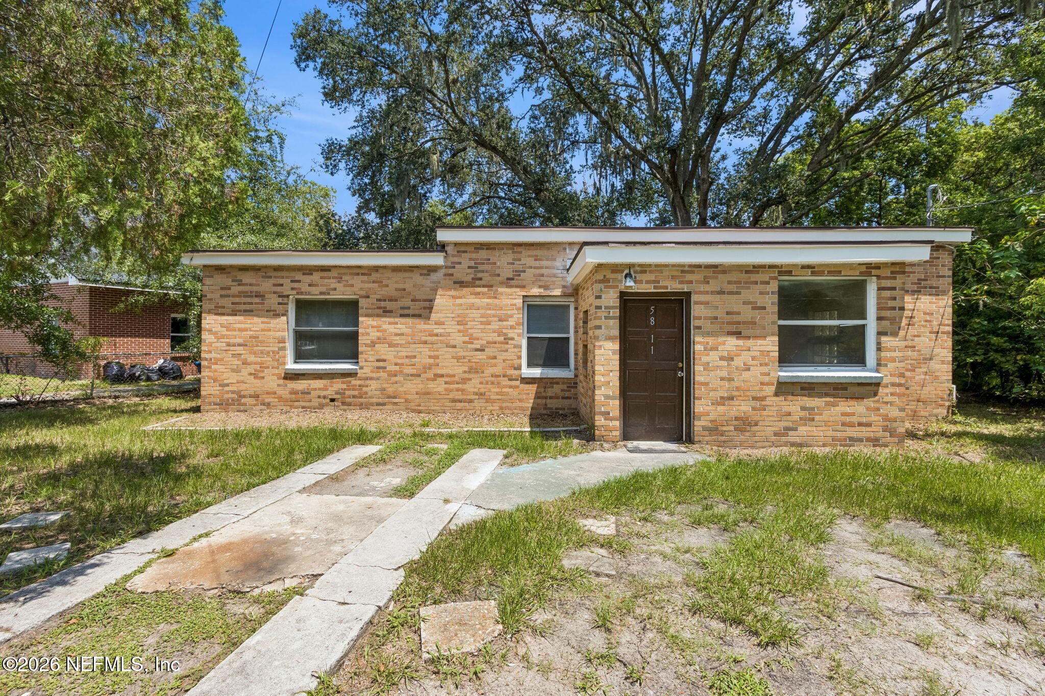 5811 Hollyhock Road — photo
