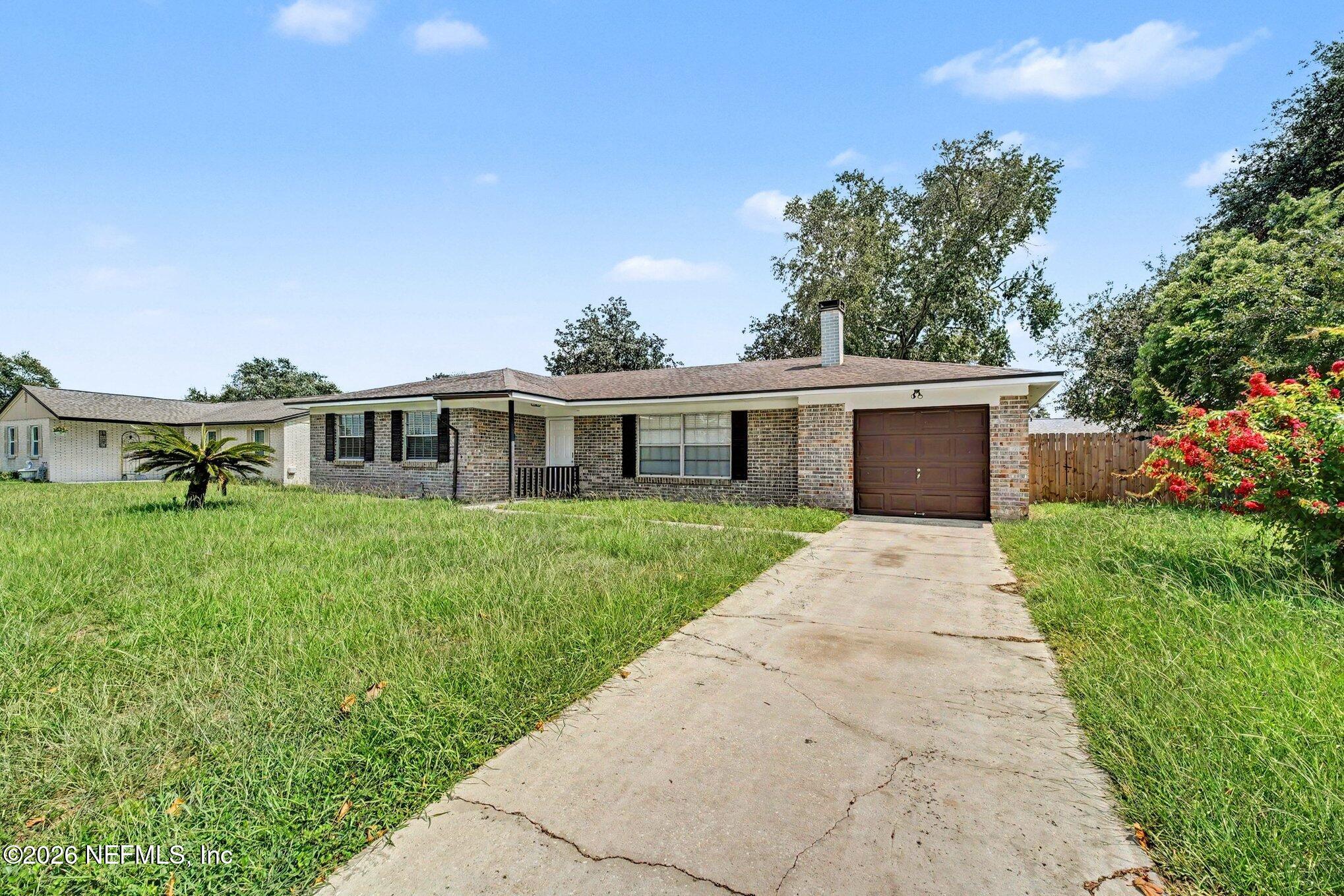 1741 Laura Ann Lane — photo