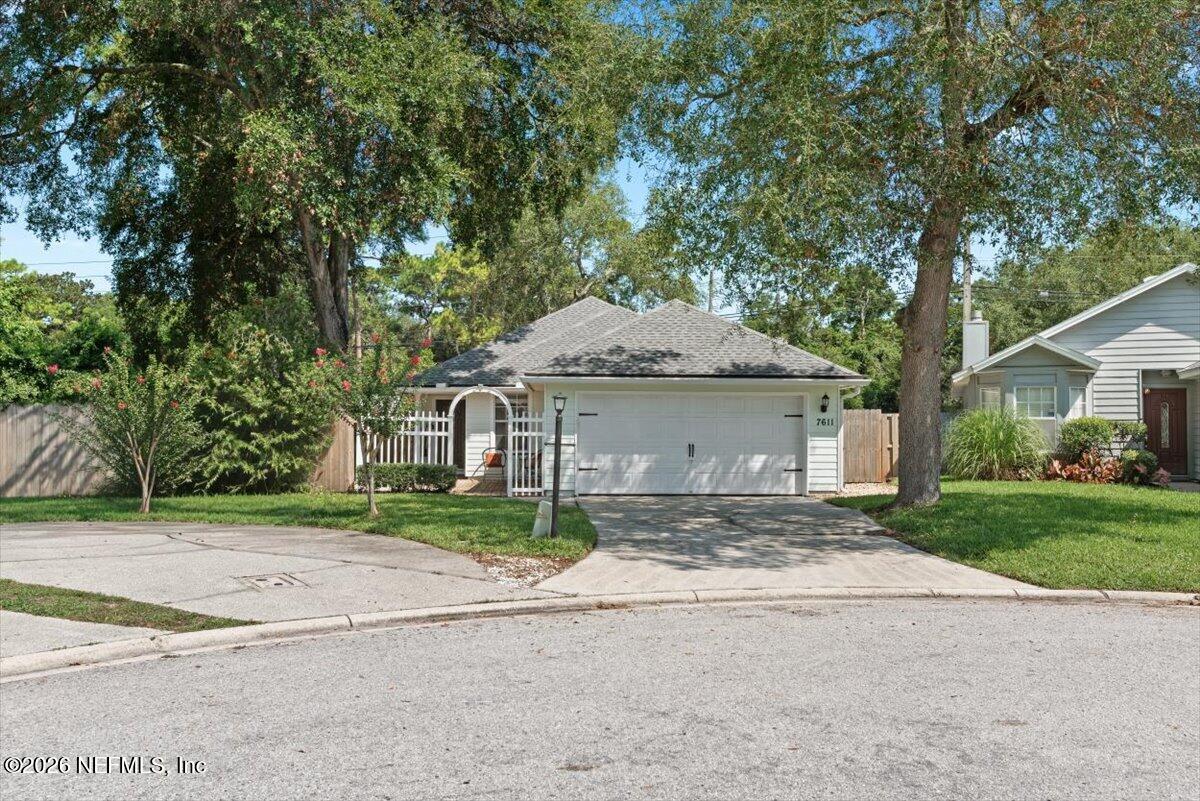 7611 Leafy Forest Way — photo