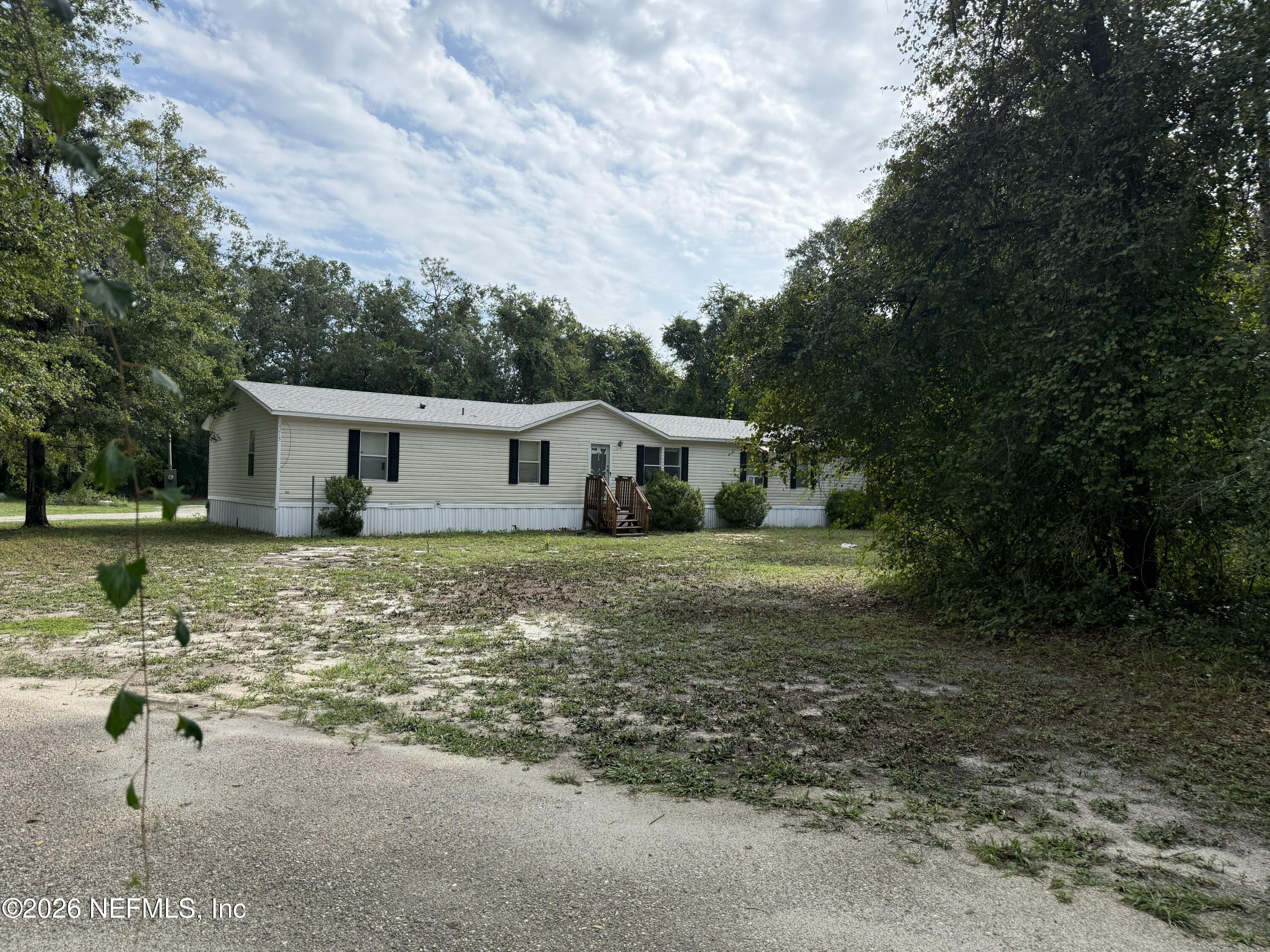 14215 NE 34 Drive — photo