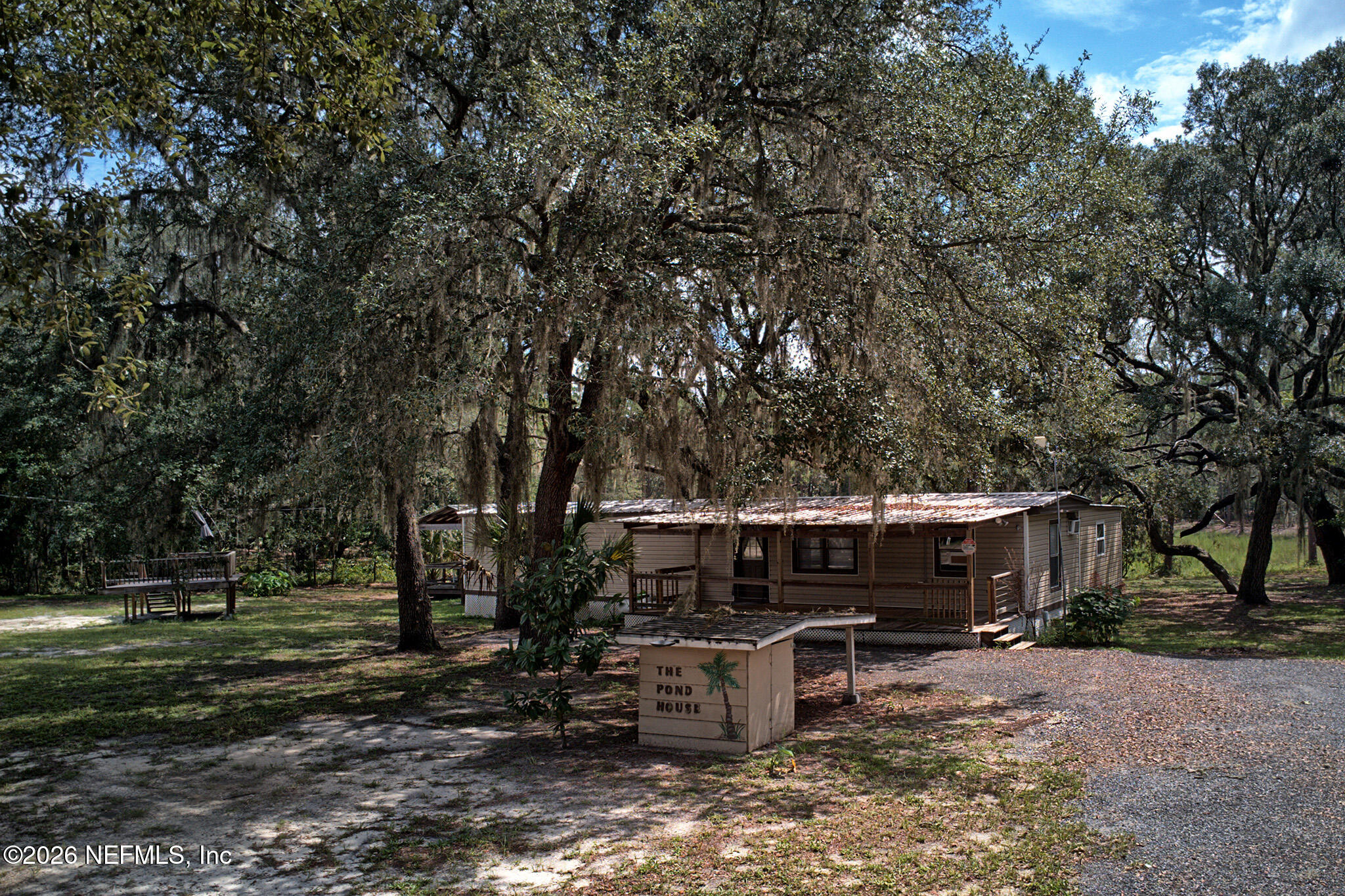 203 Pond Circle — photo