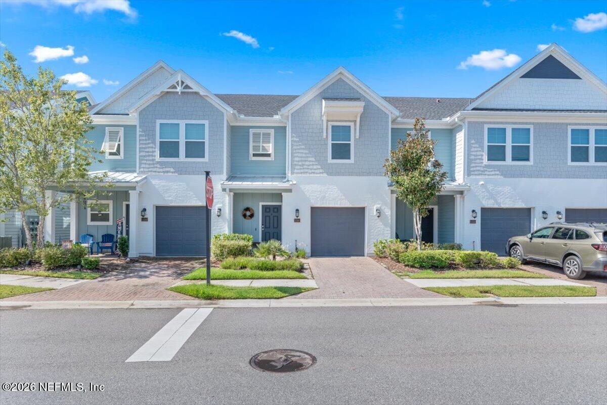 155 Appleton Court — photo
