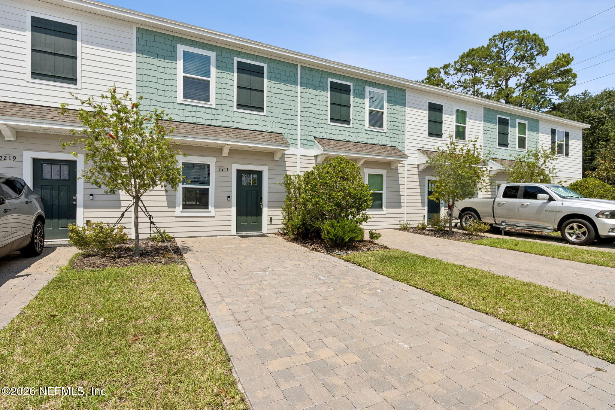 7217 Sabal Terrace — photo