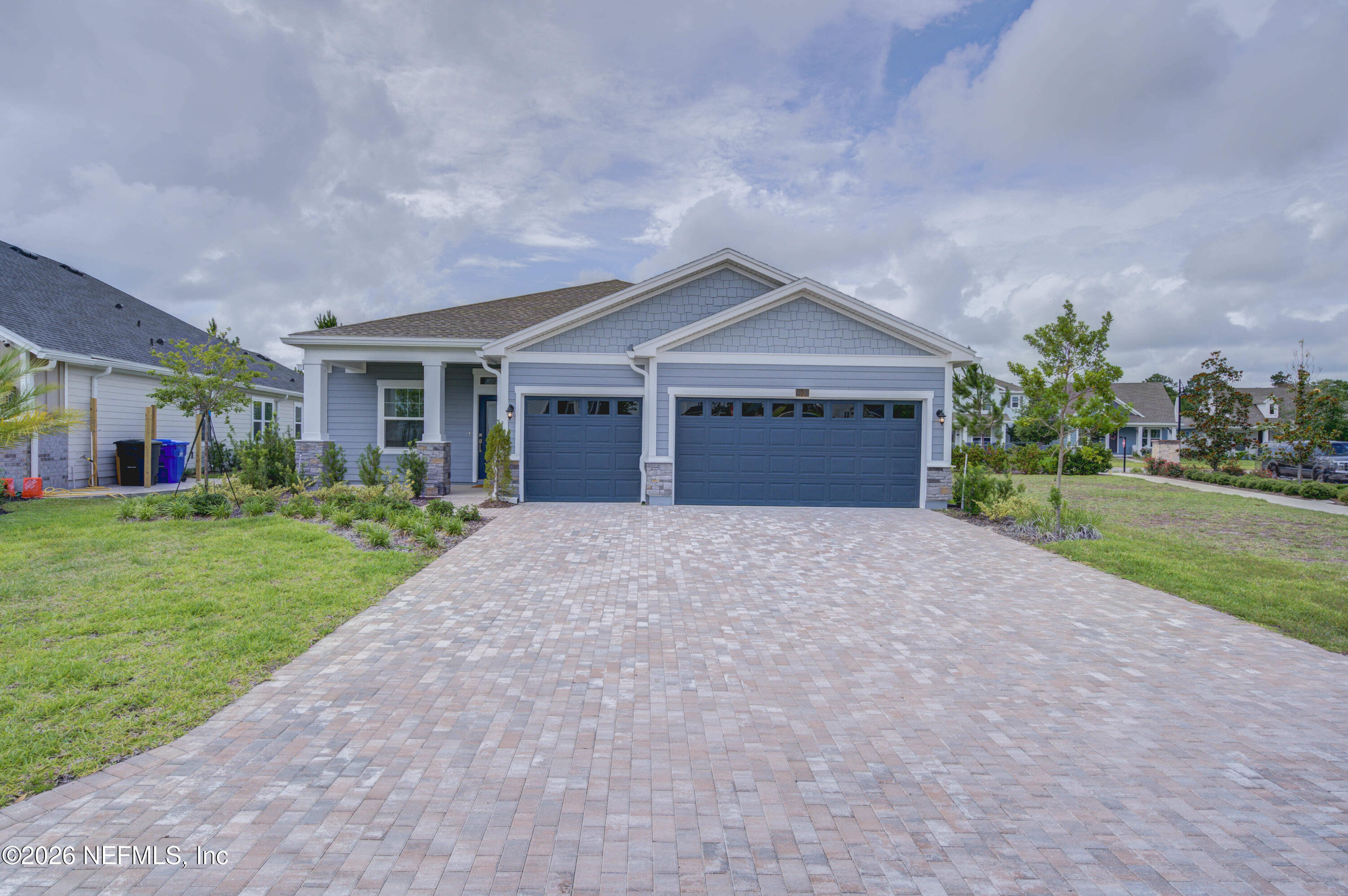 22 Amalia Way — photo