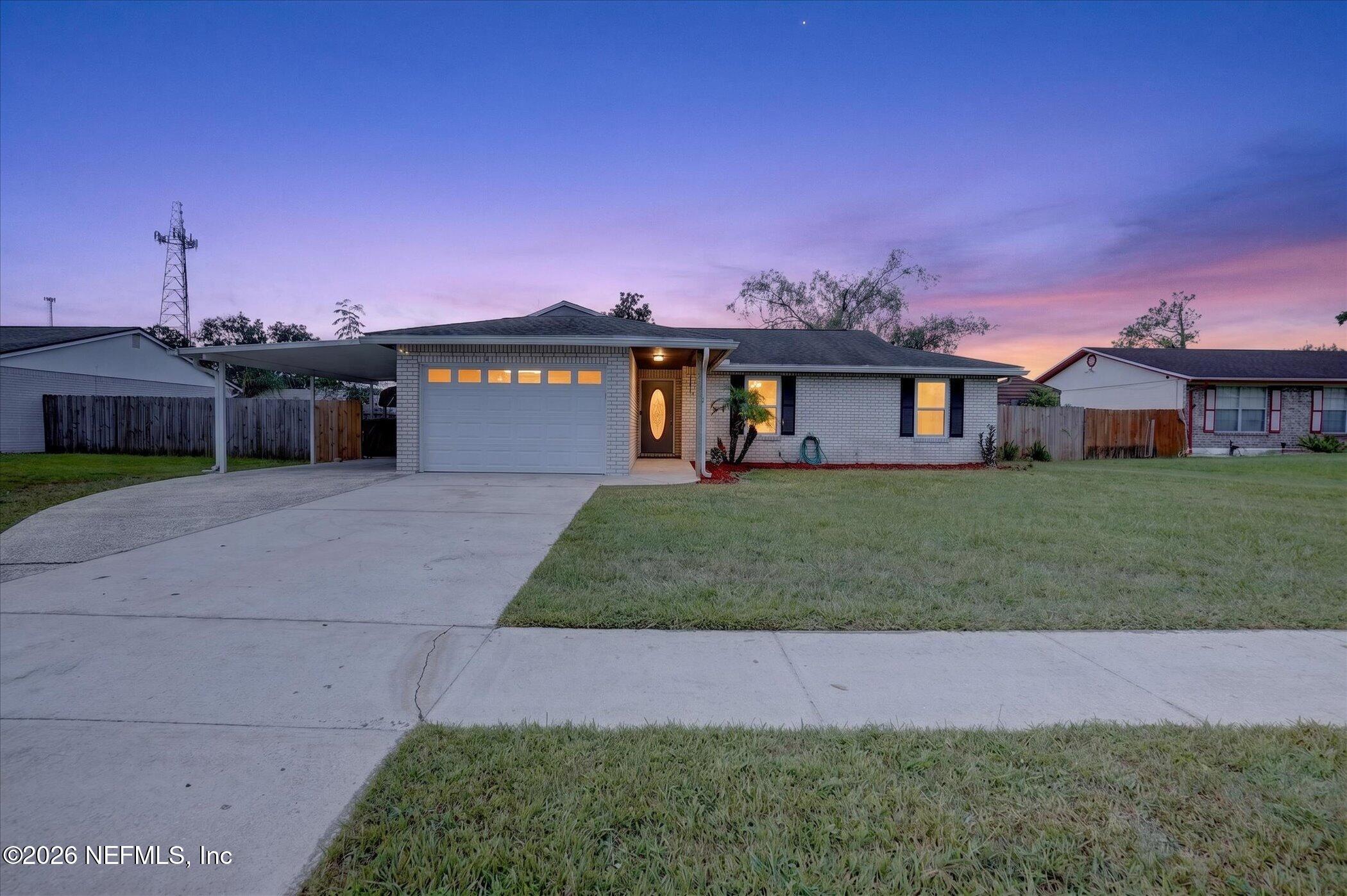 1683 Patricia Lane — photo