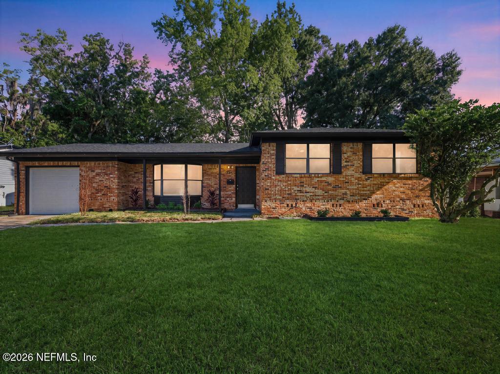 6317 Harlow Boulevard — photo