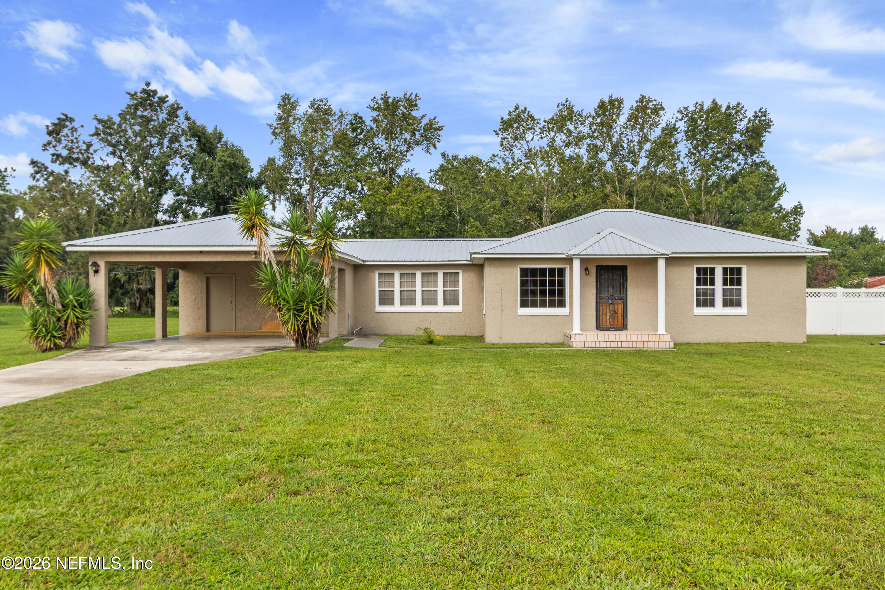 309 E River Road — photo