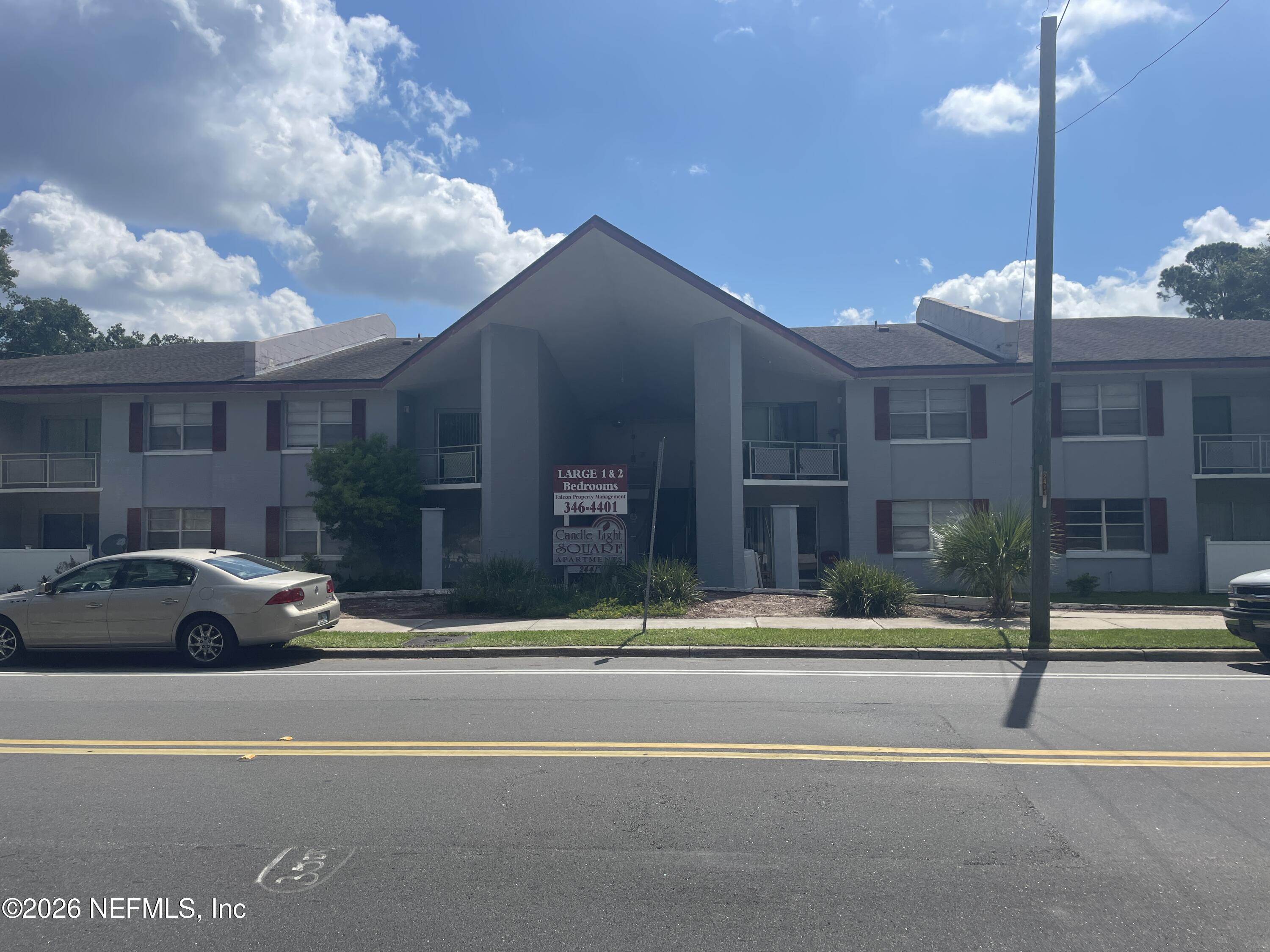 2441 Spring Park Road 13 — photo