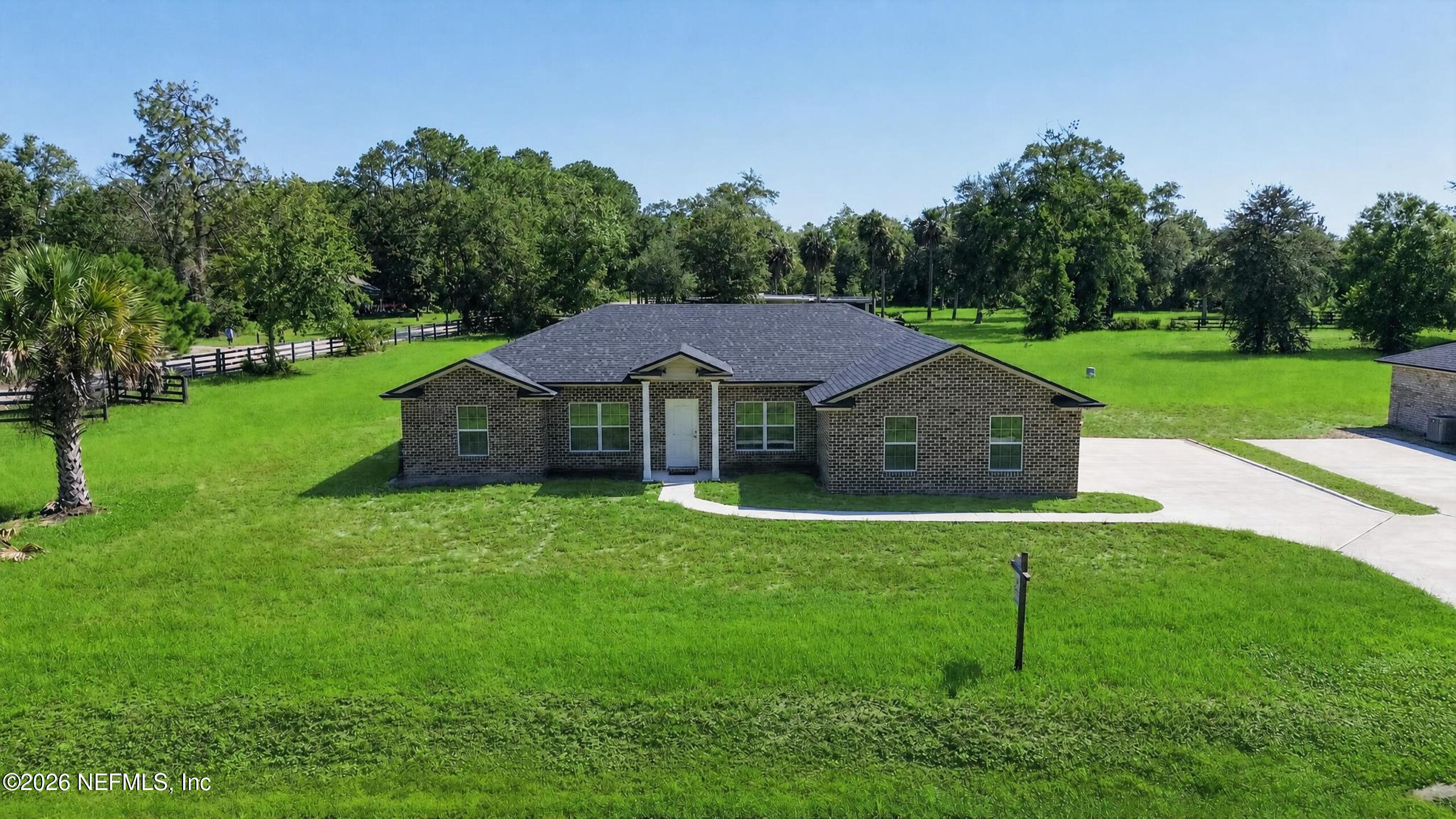 451640 Old Dixie Highway — photo