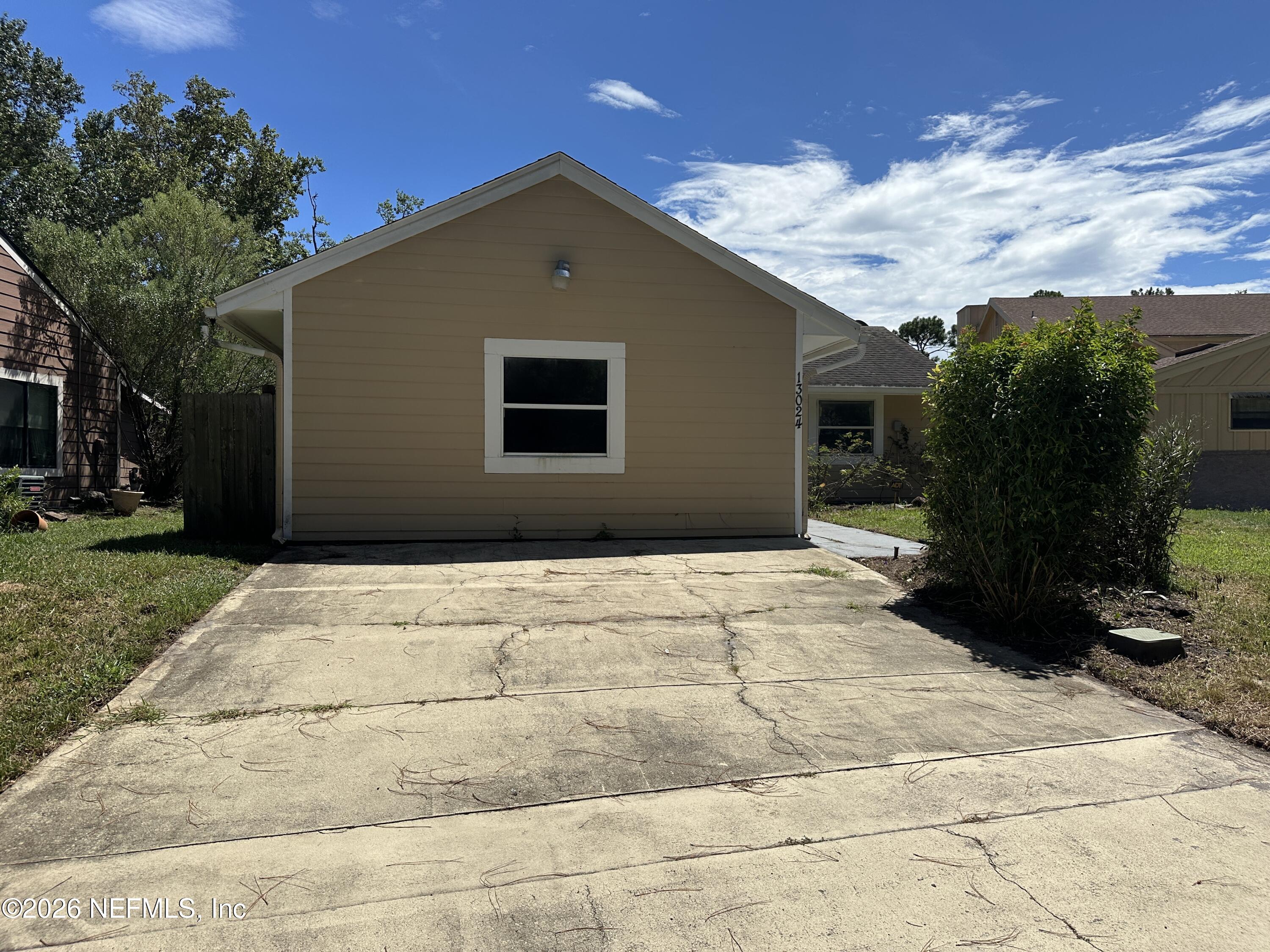 13024 Bent Pine Court E — photo