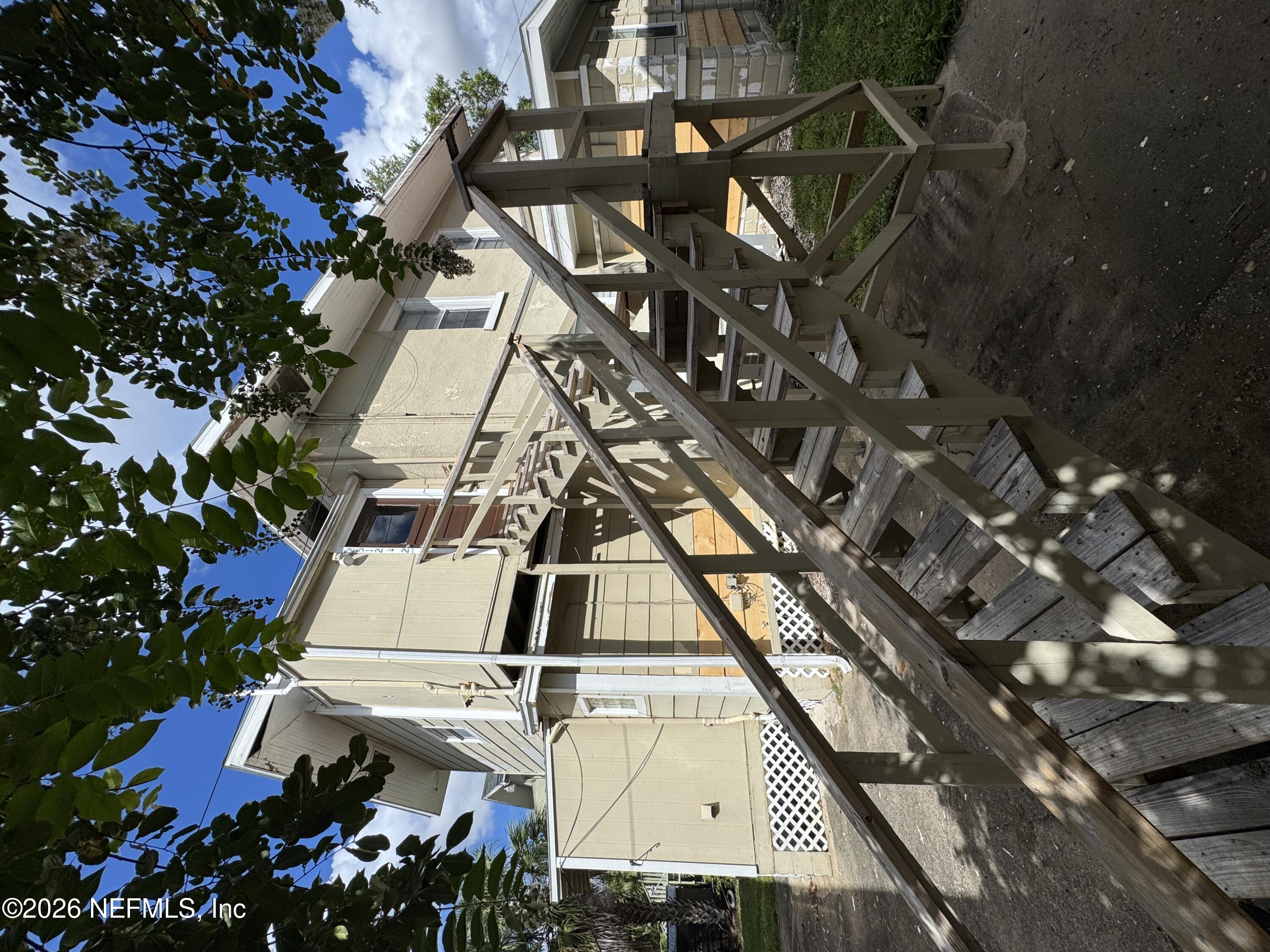 2512 College Street 2 — photo